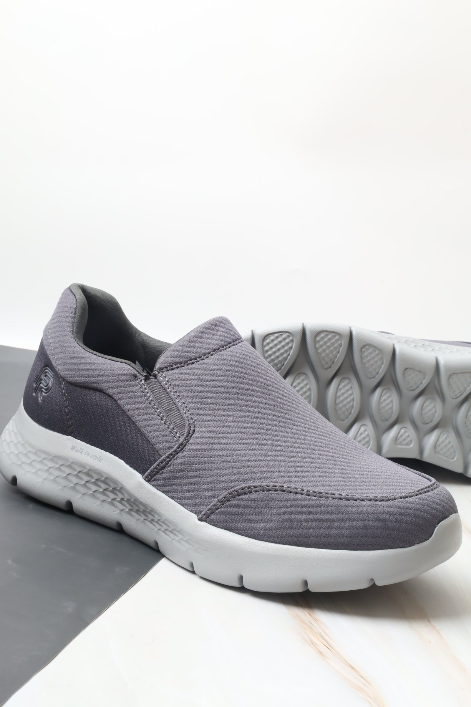 حذاء رياضي 158620