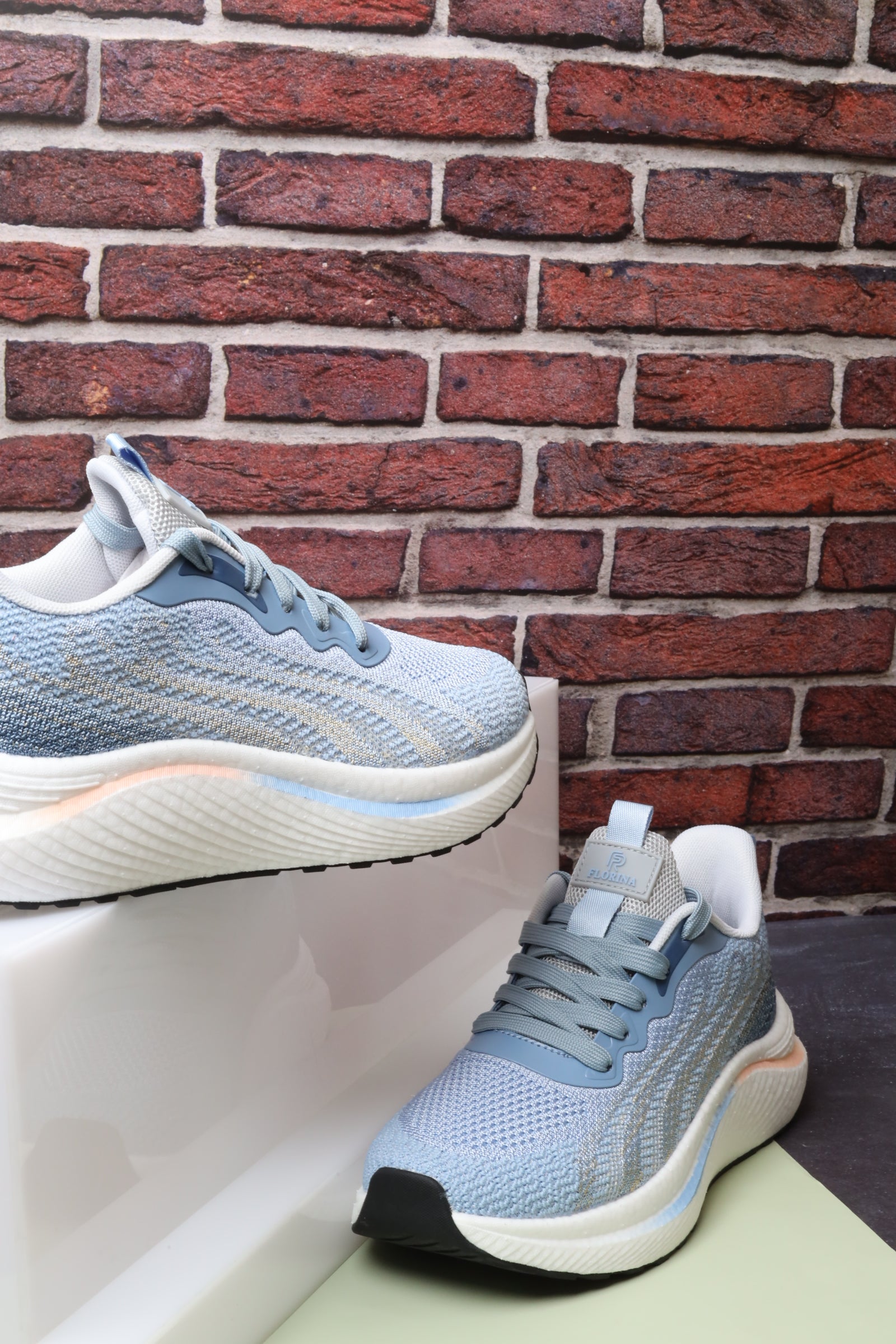 Women's Sports Shoes 152404