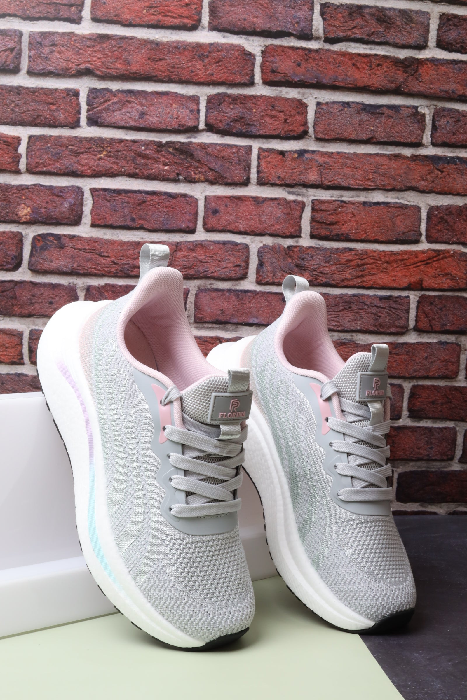 Women's Sports Shoes 152404