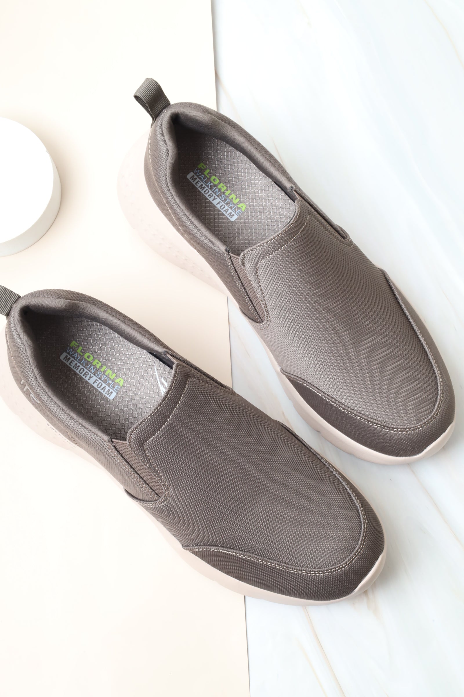 حذاء رياضي 158619