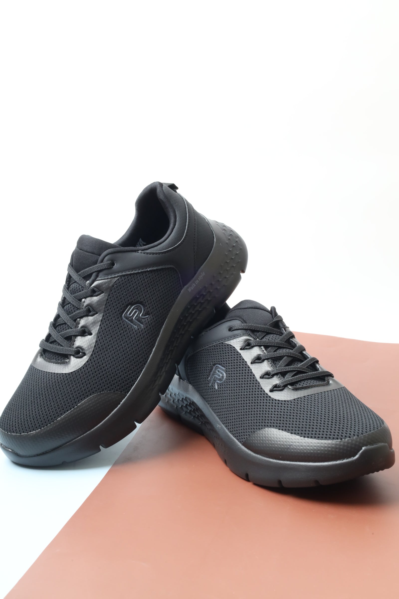 حذاء رياضي 158624