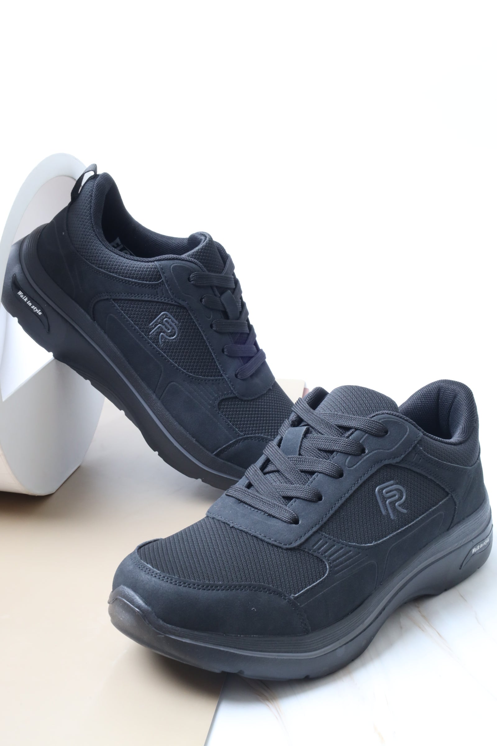 حذاء رياضي 158623