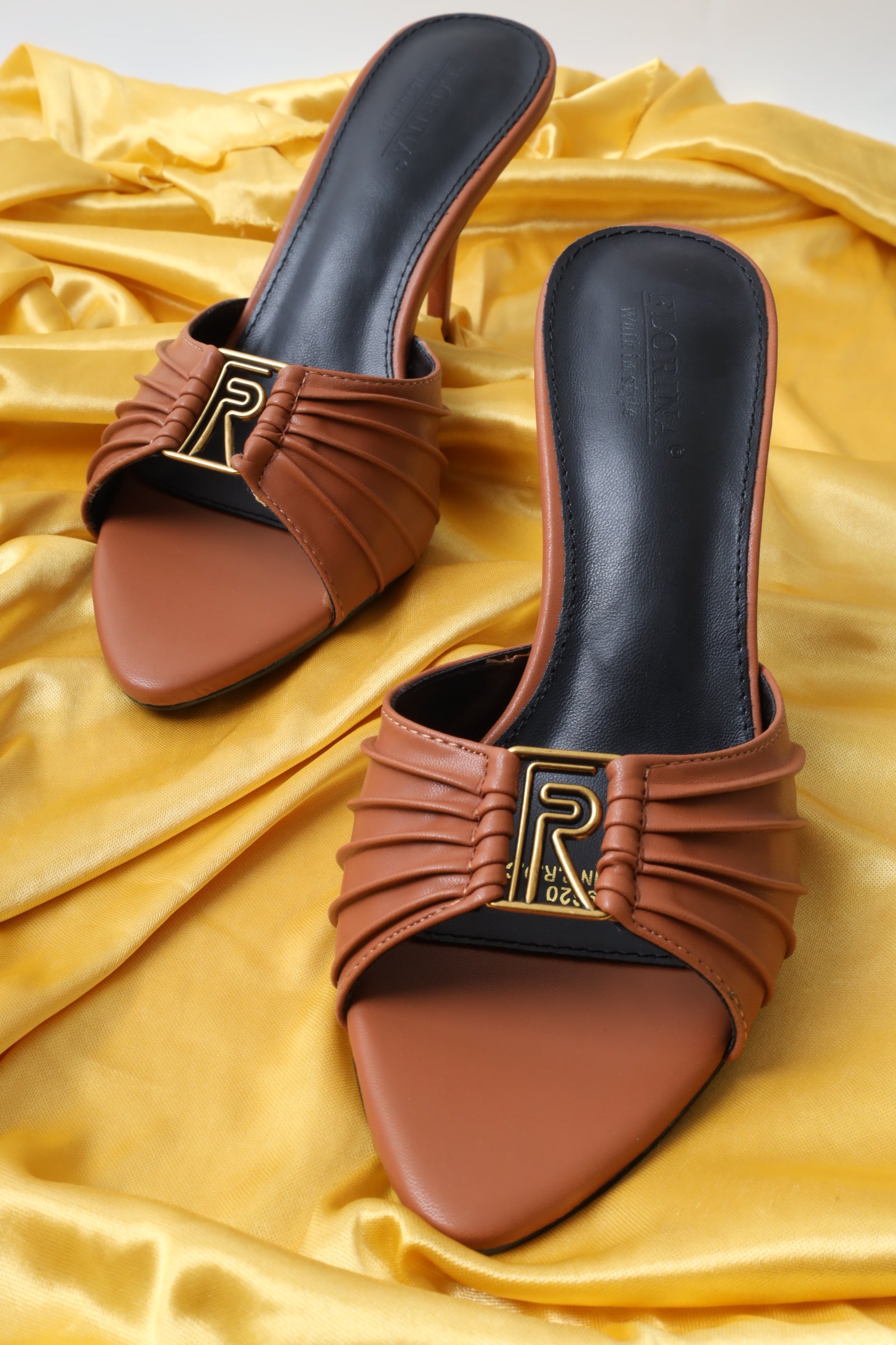 صندل بكعب متوسط 89620