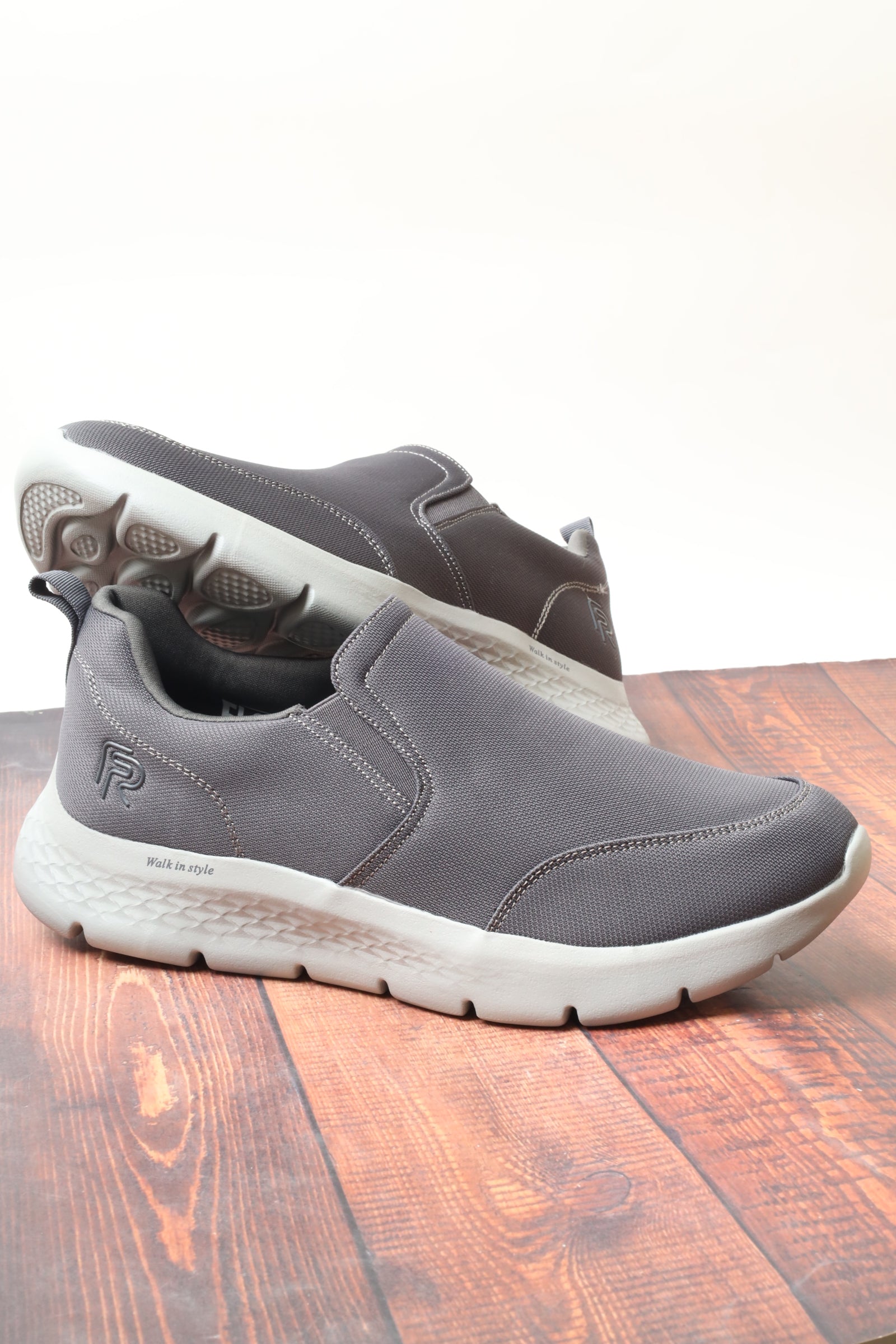 حذاء رياضي 158619