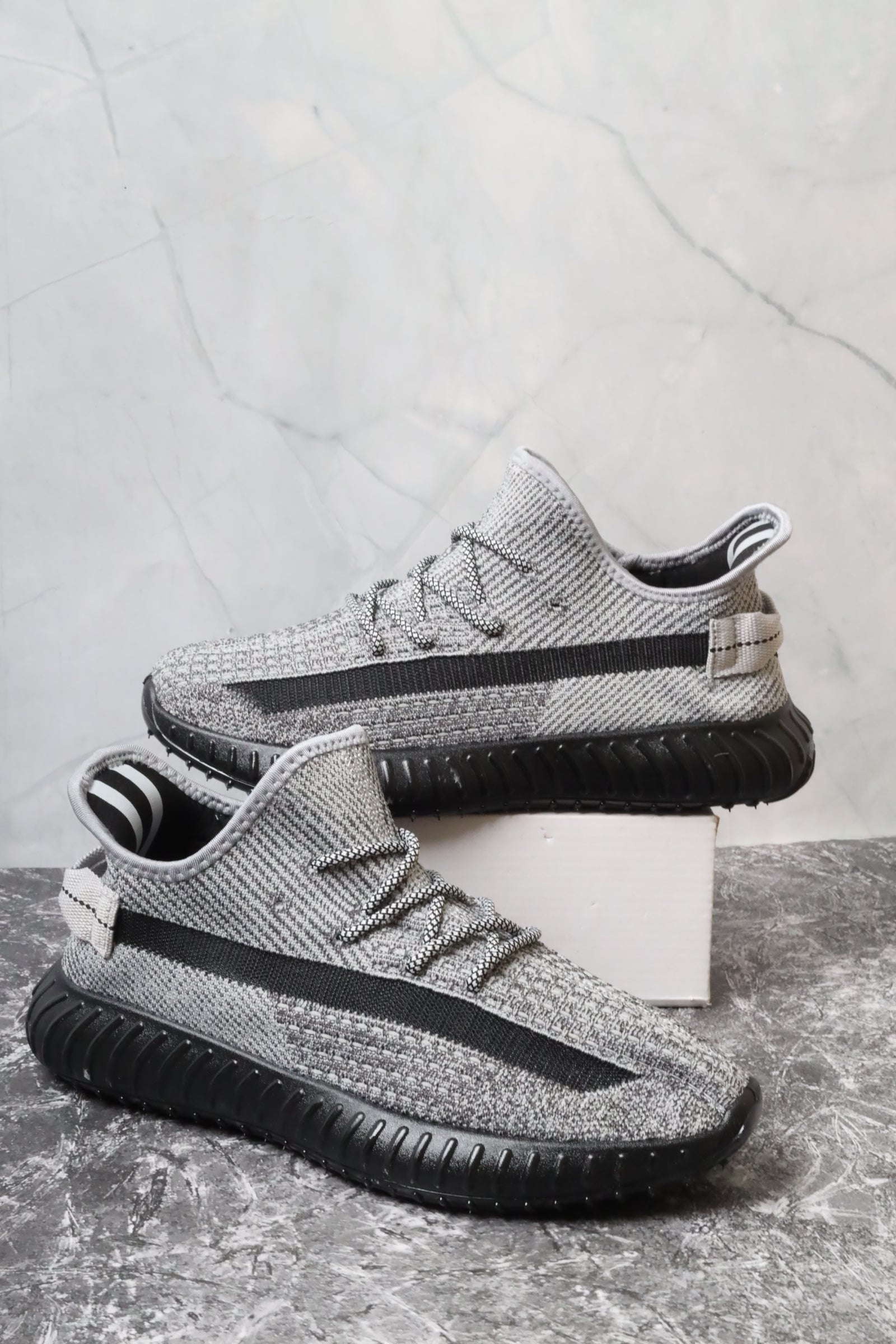 حذاء رياضي 23447