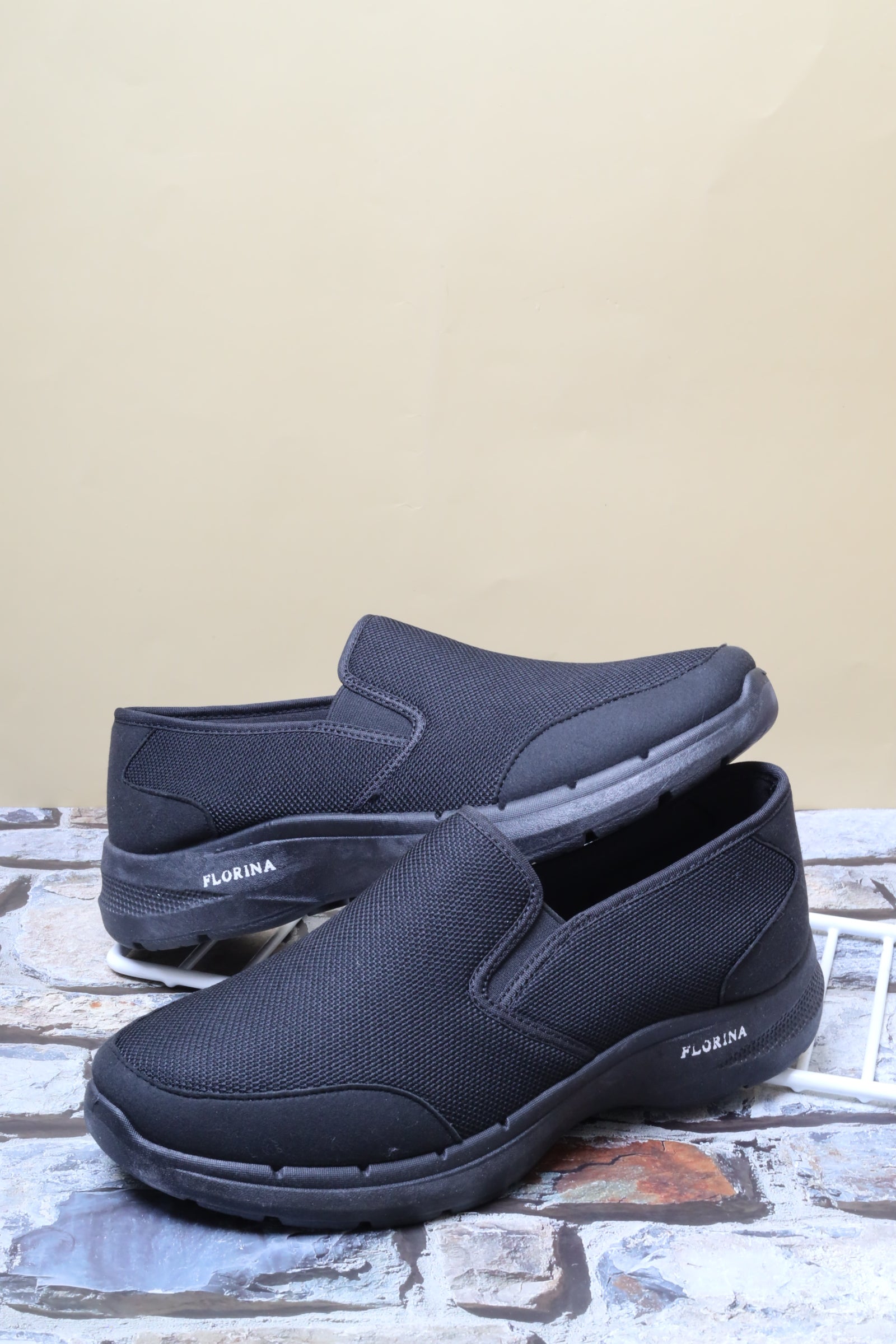 حذاء رياضي 23424