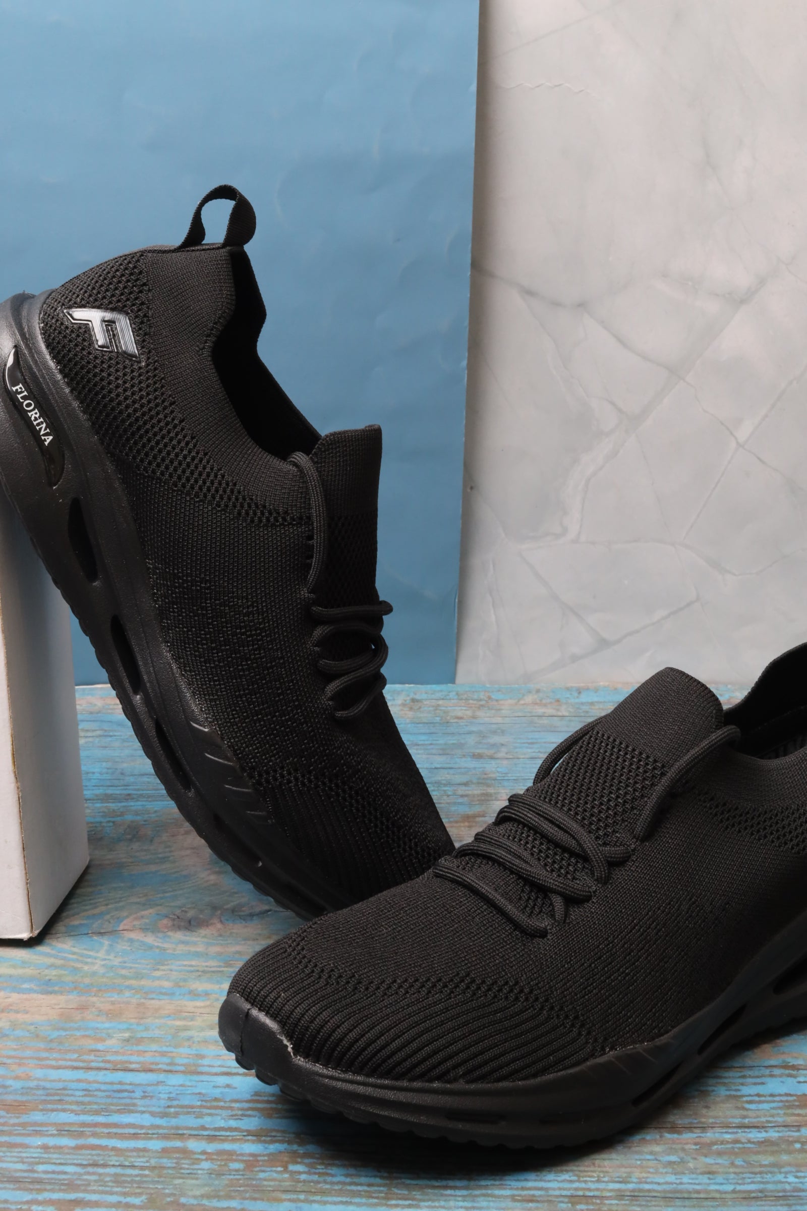 Sports shoes 158201