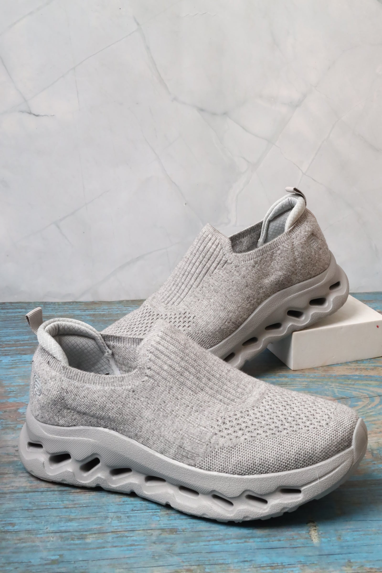 Women's Sports Shoes 76042