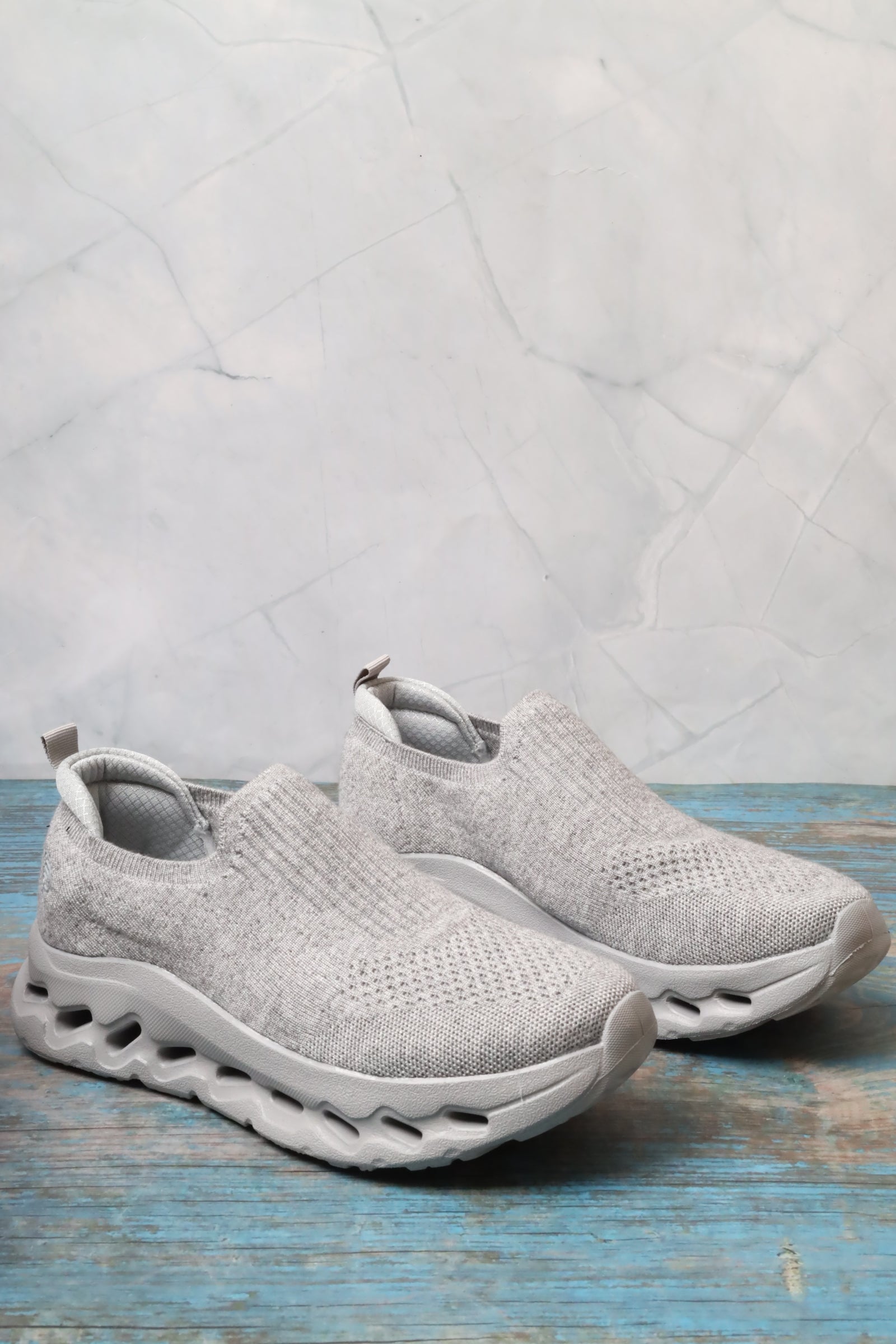 Women's Sports Shoes 76042