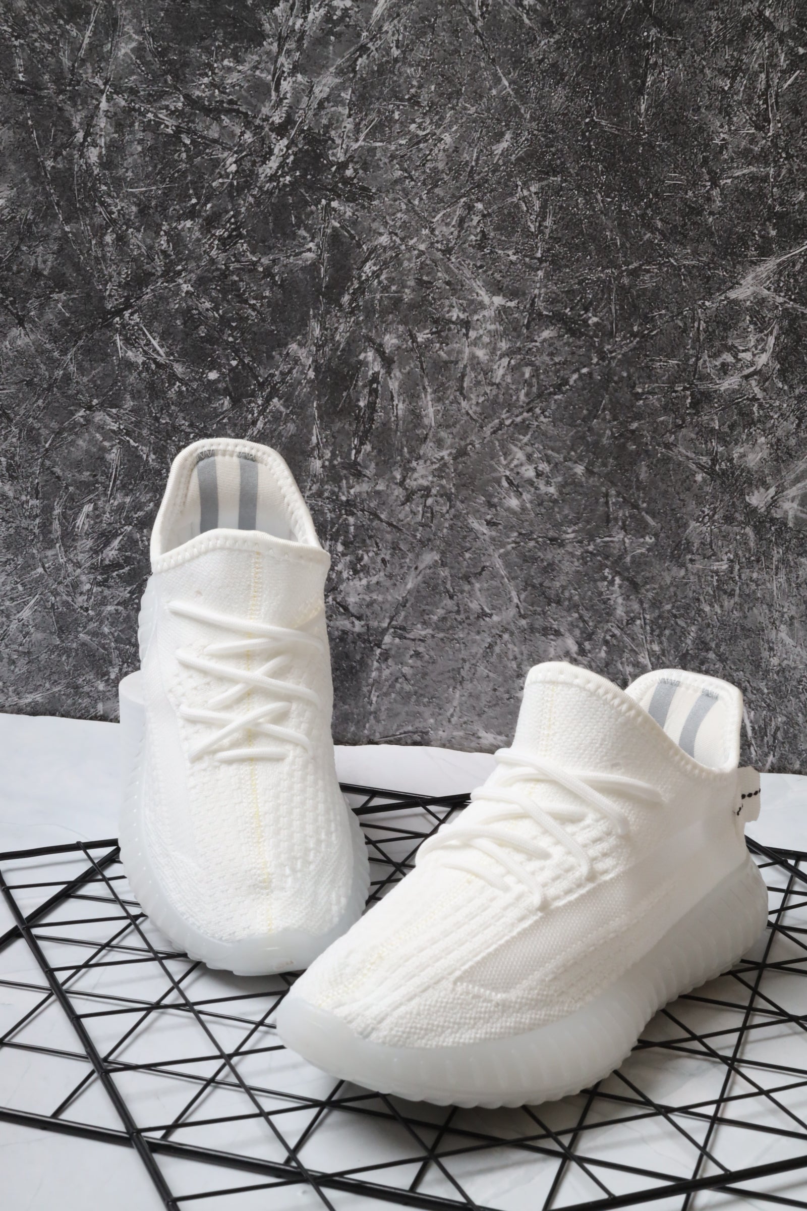 Women's Sports Shoes 11136