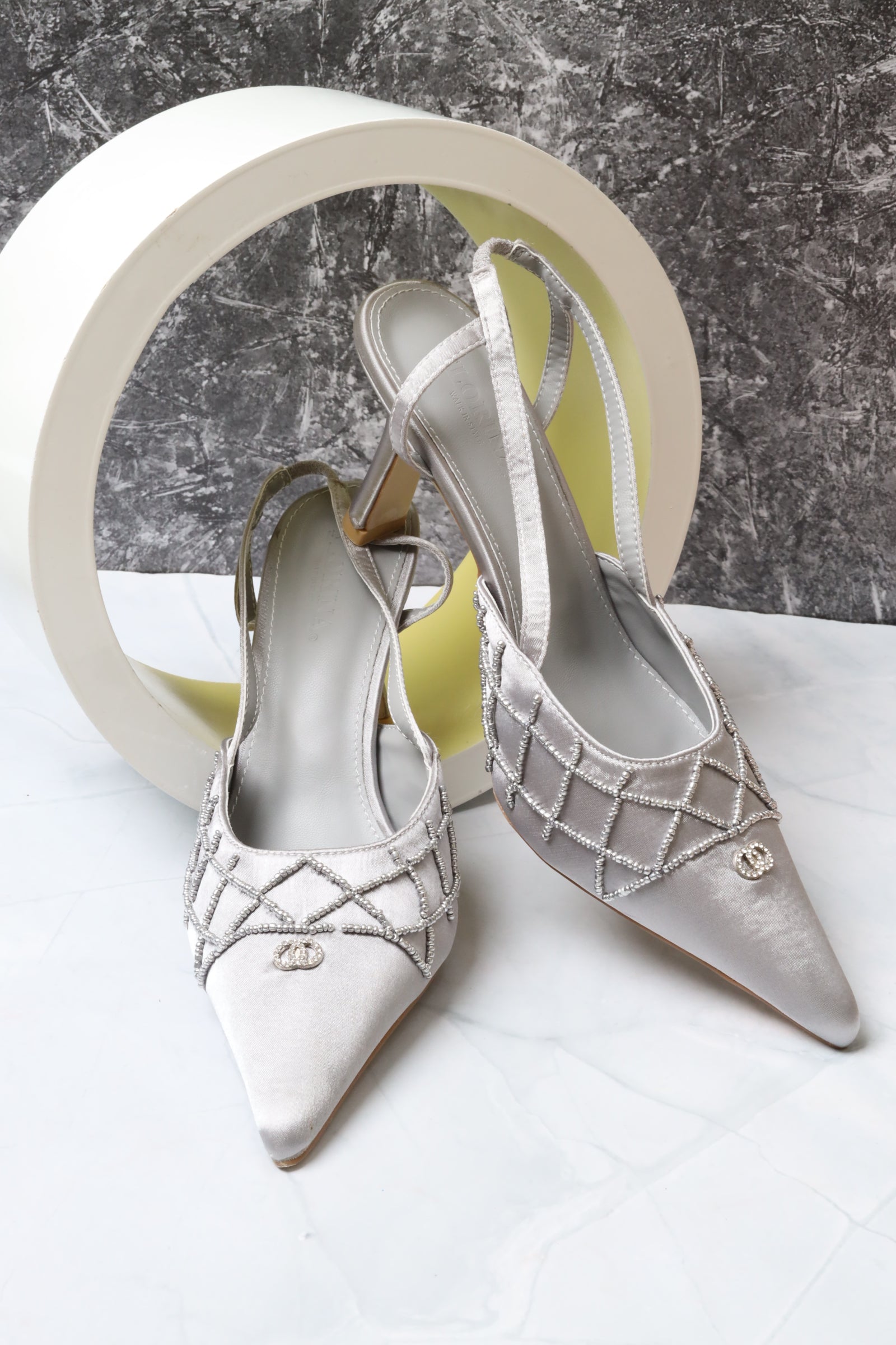 صندل نسائي بكعب متوسط 99015