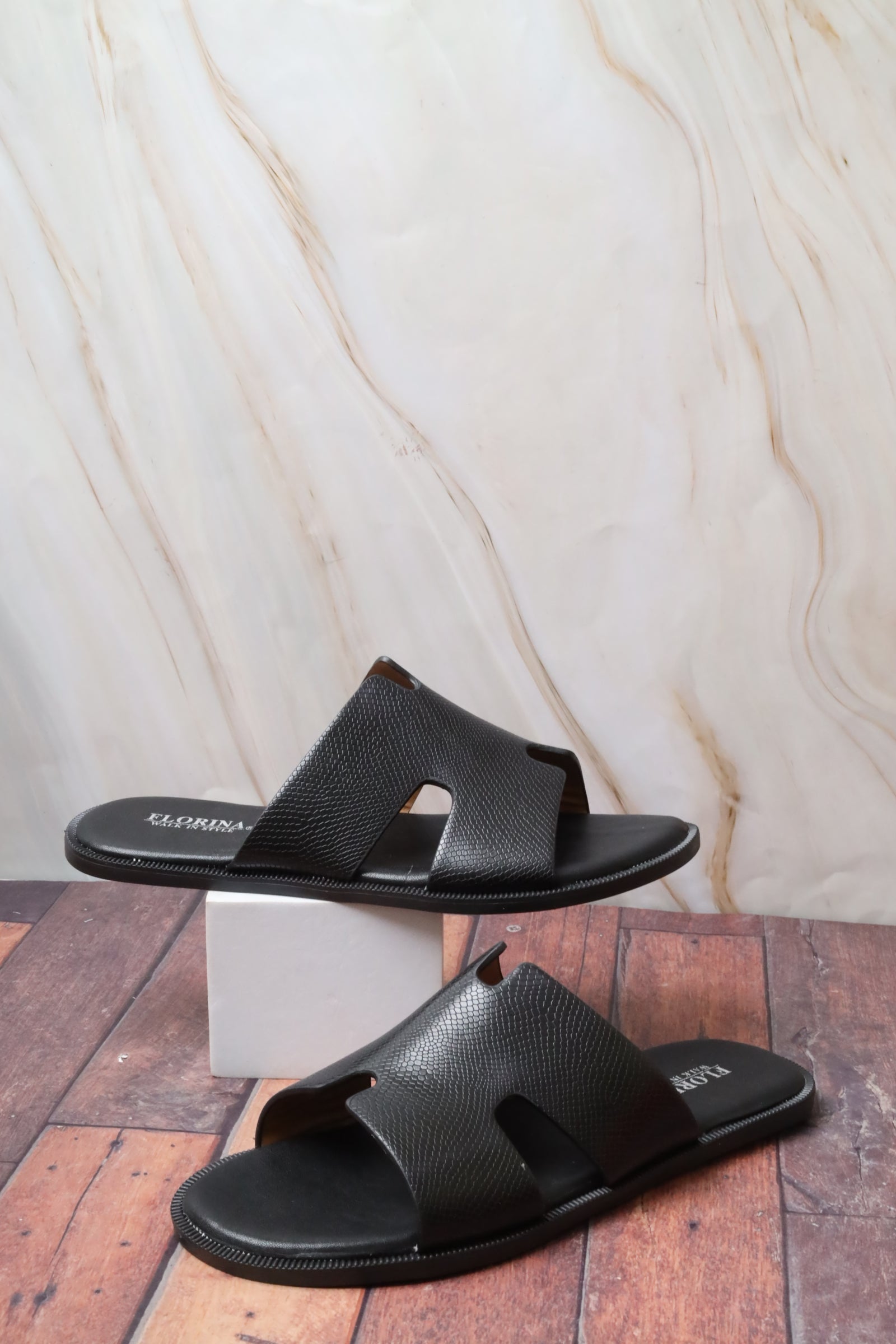 Italian sandal 55611