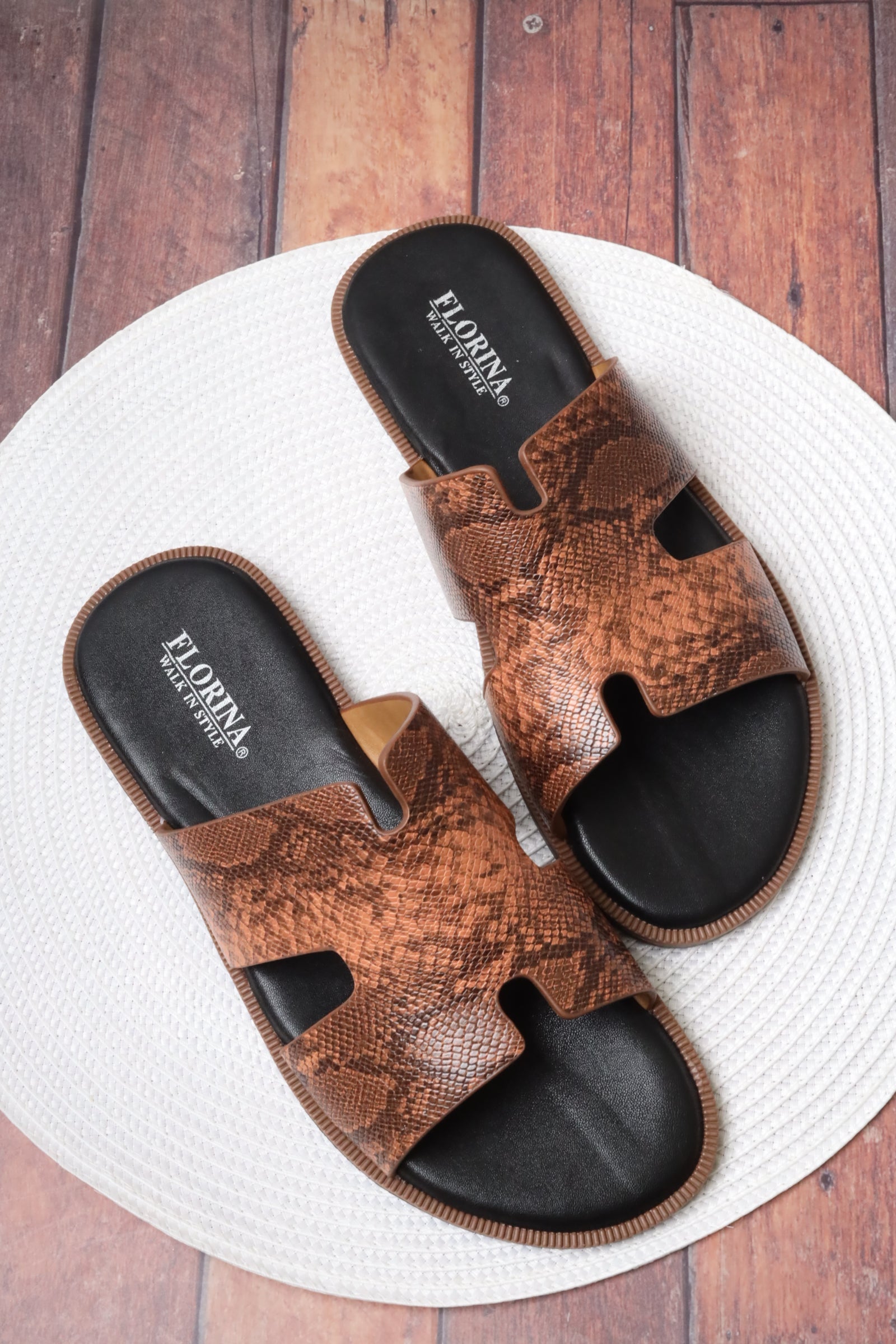 Italian sandal 55611