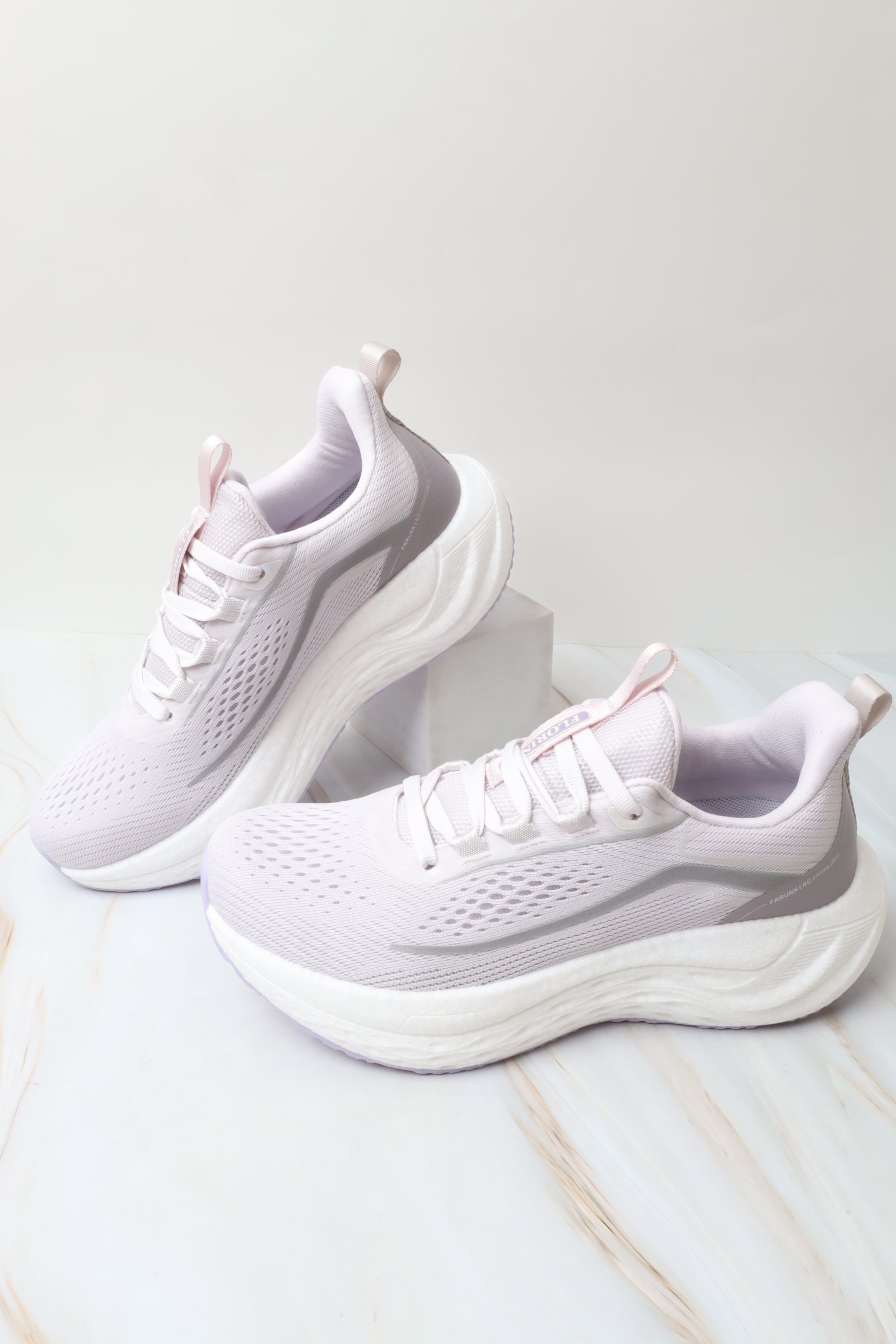 حذاء نسائي رياضي 76608