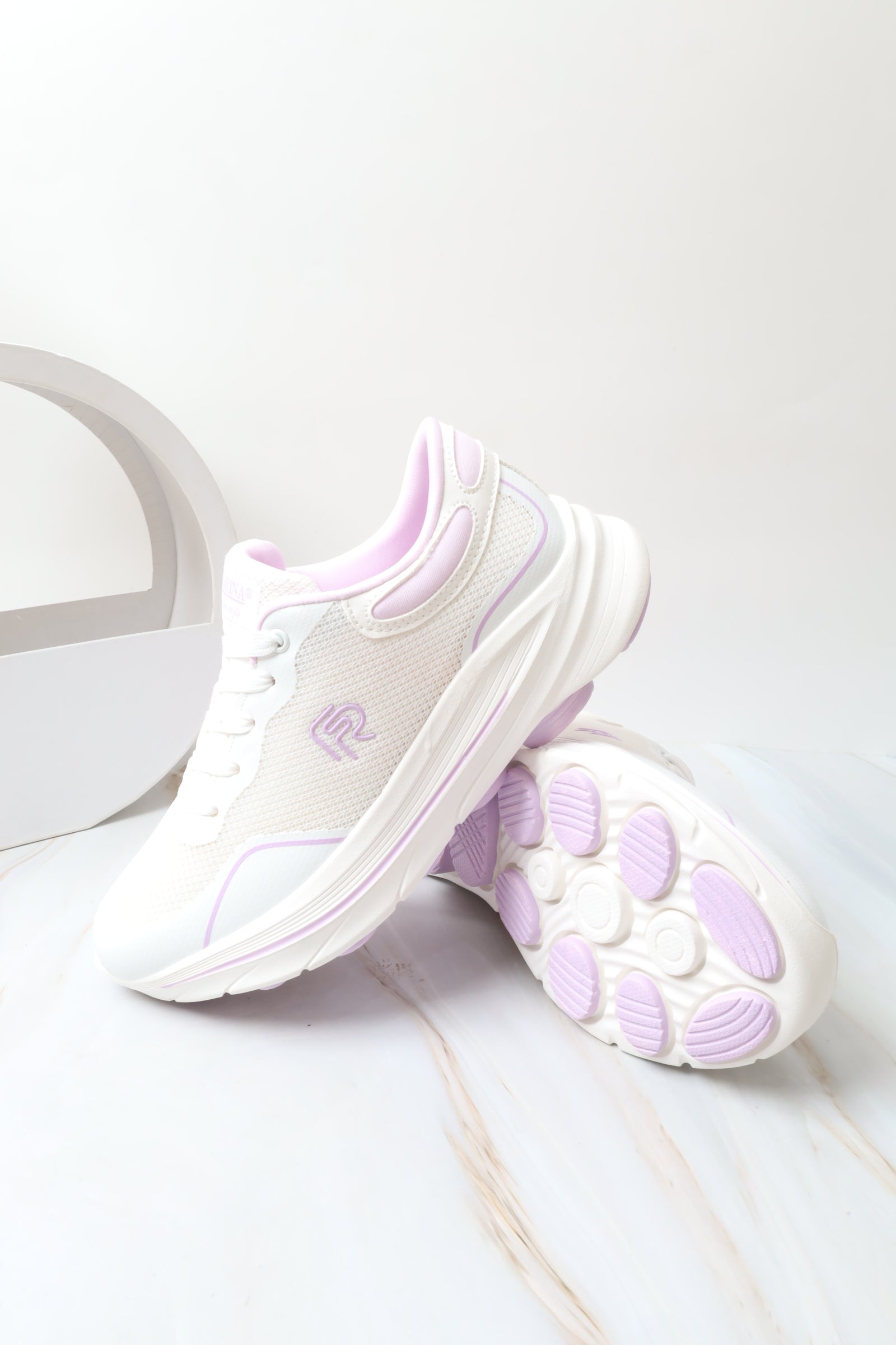 حذاء نسائي رياضي 76917