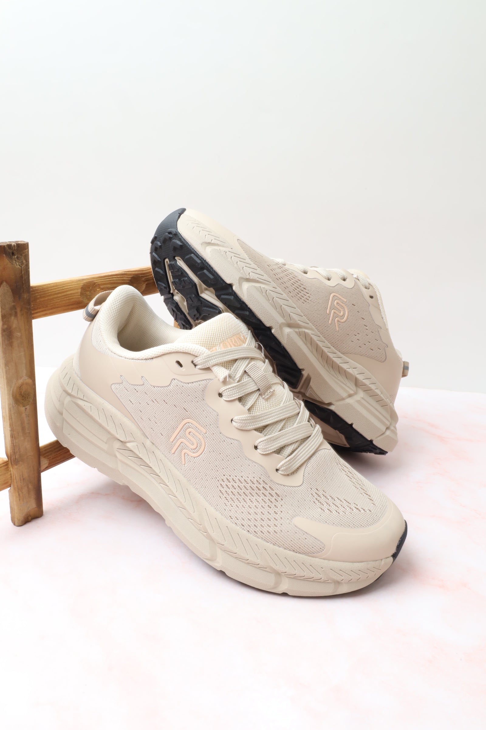 حذاء نسائي رياضي 76603