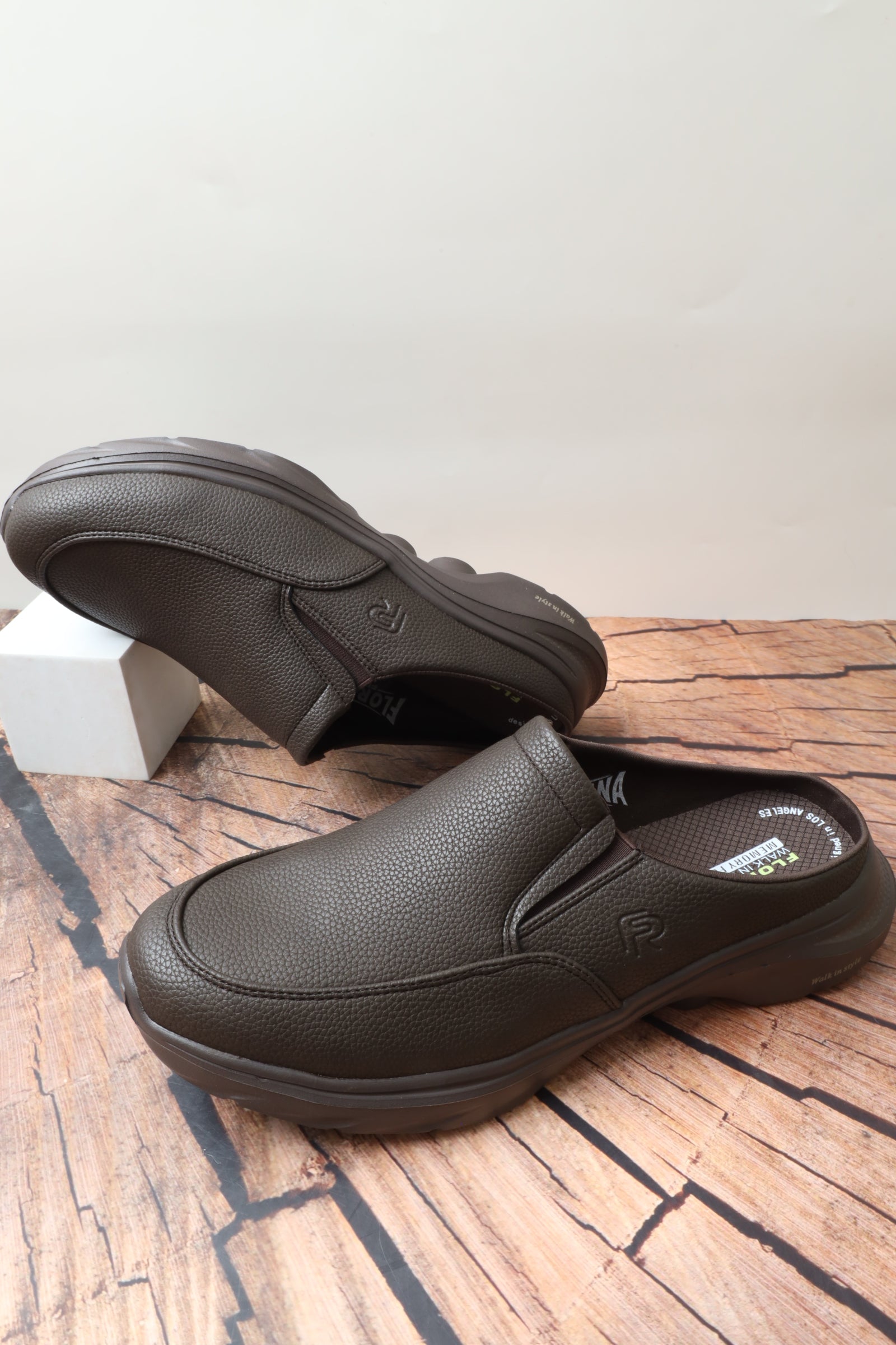 حذاء رياضي 158635