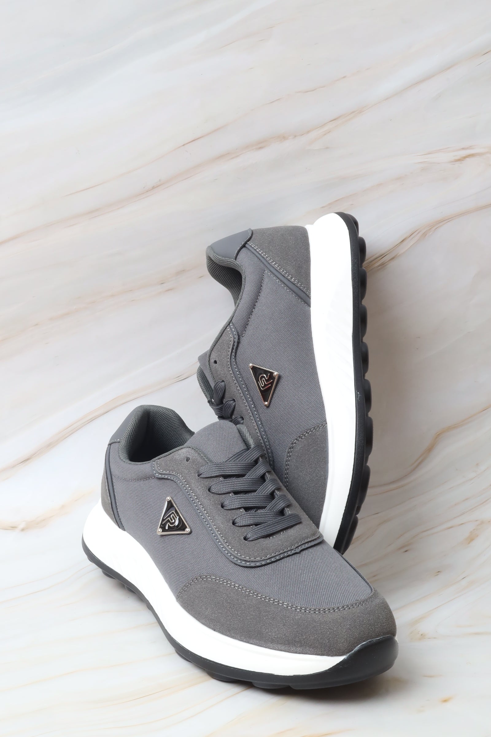 حذاء رياضي 87311