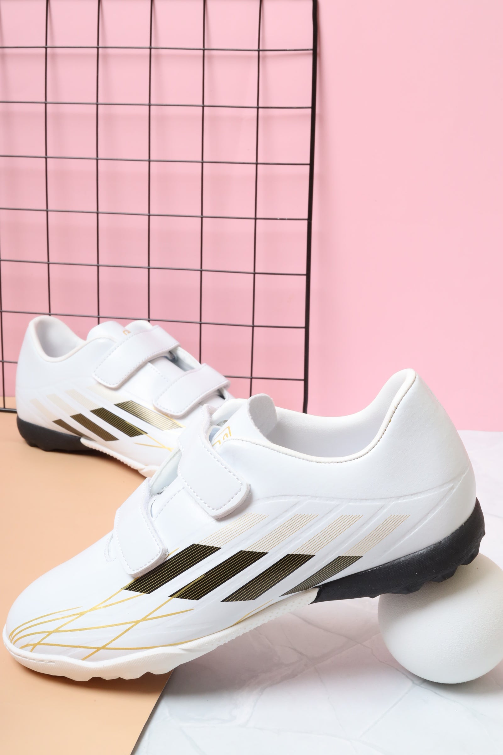 Football shoe 76201
