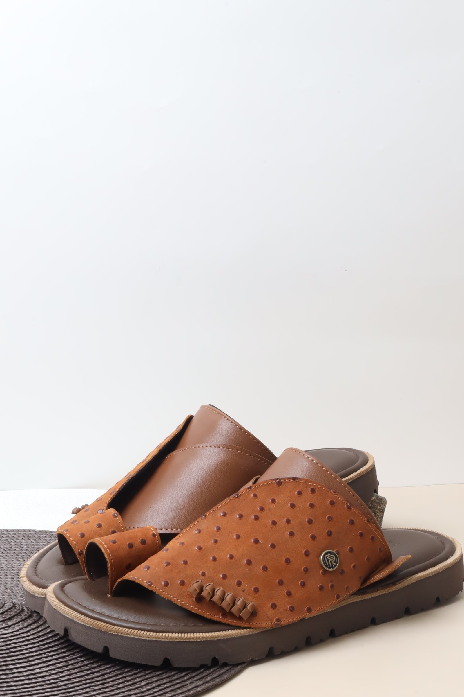 شرقي ايطالي جلد طبيعي 1261001