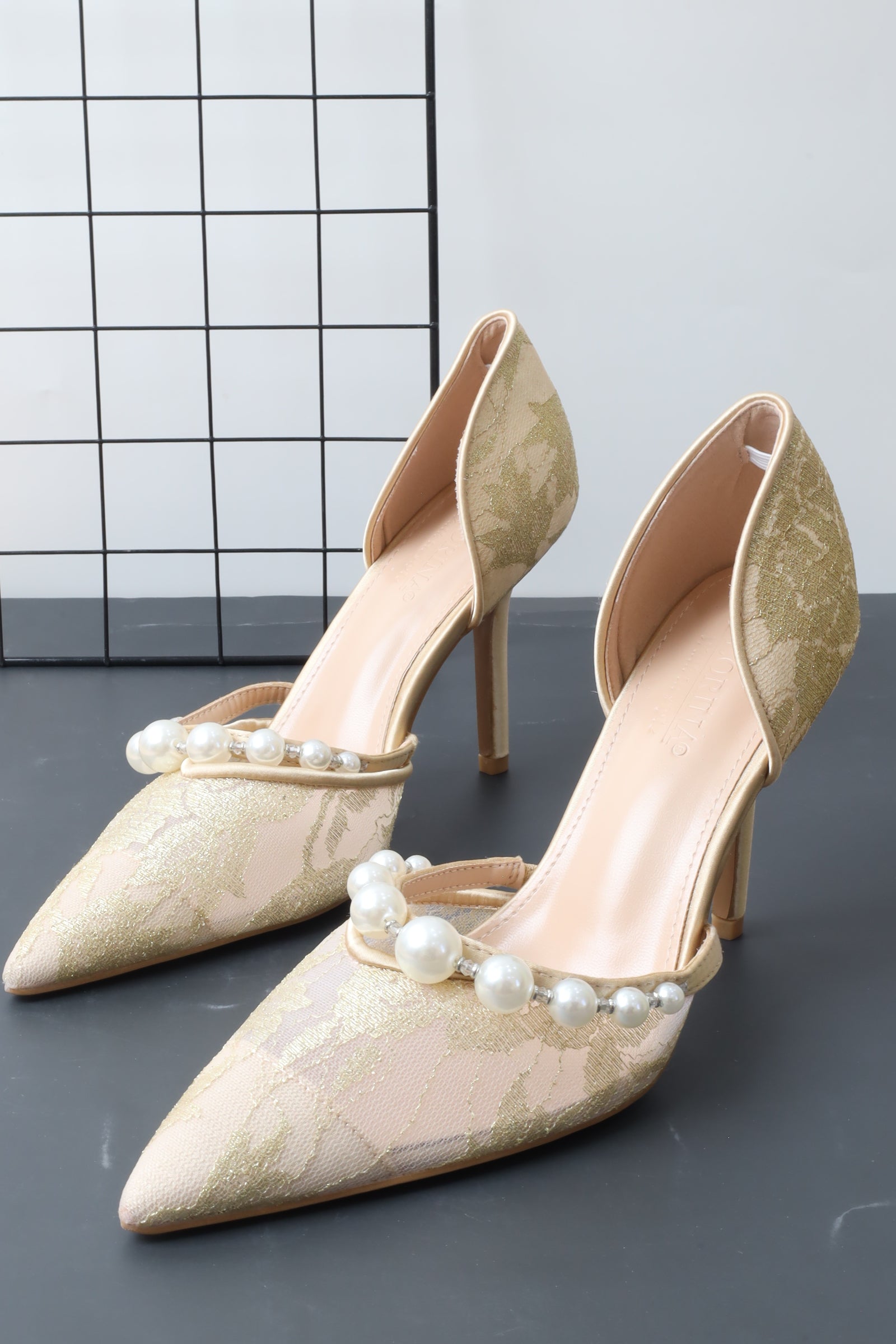 صندل نسائي بكعب عالي 89605