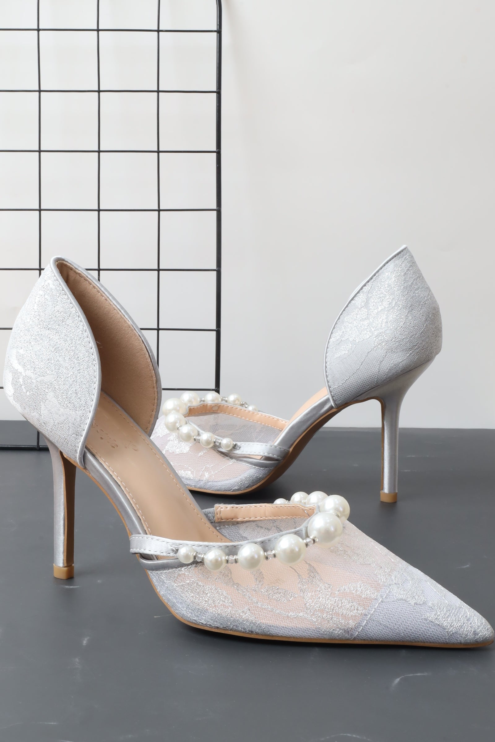 صندل نسائي بكعب عالي 89605