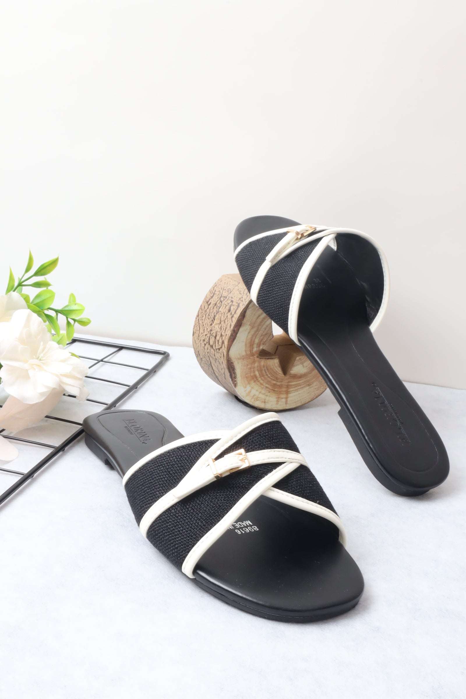 صندل نسائي فلات 89616