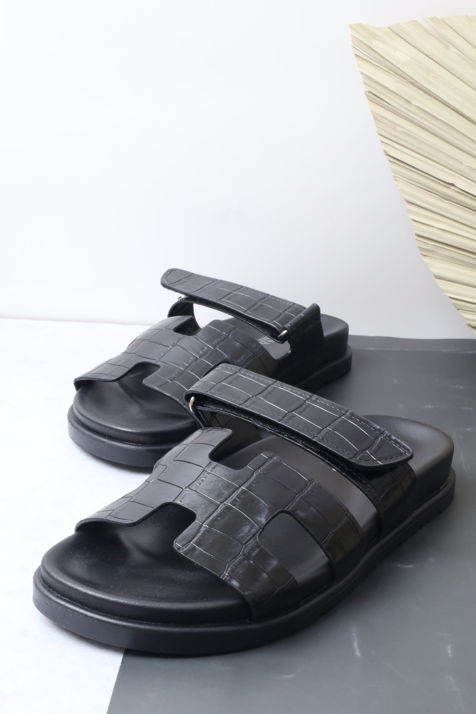 صندل نسائي فلات 89622