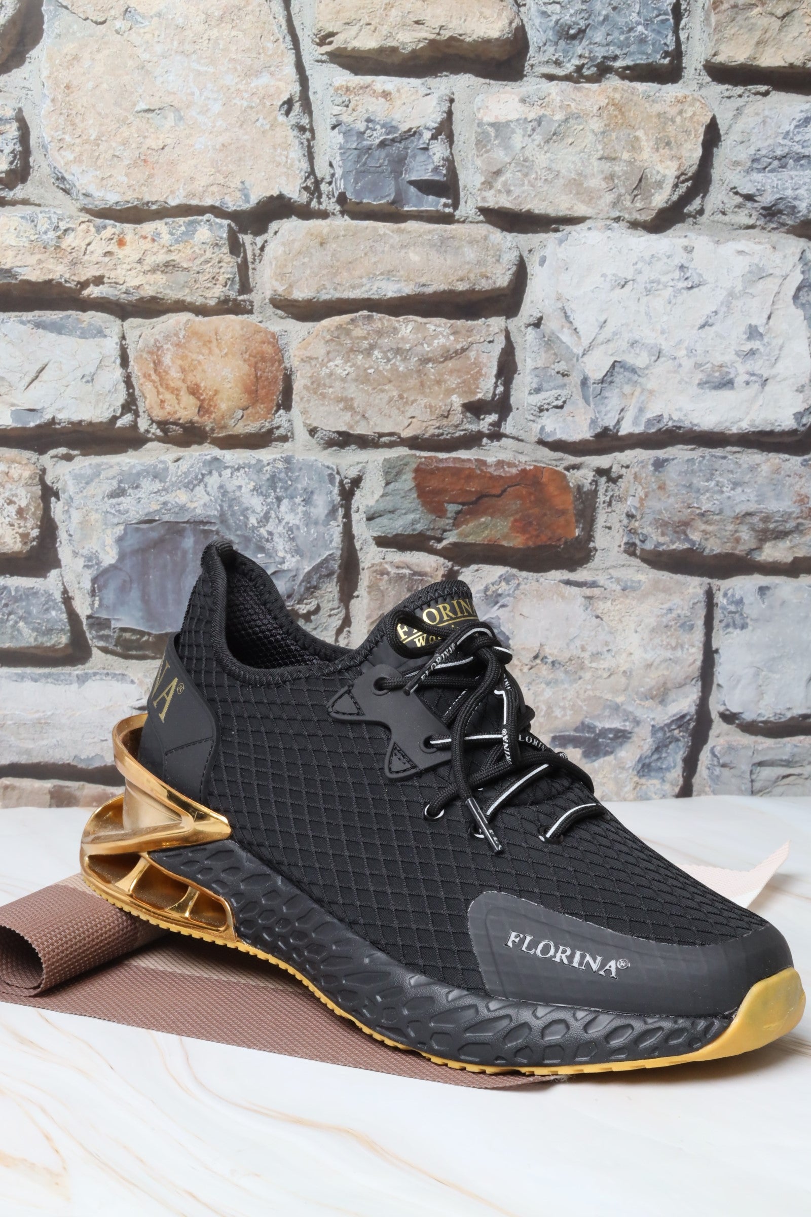 حذاء رياضي 158535