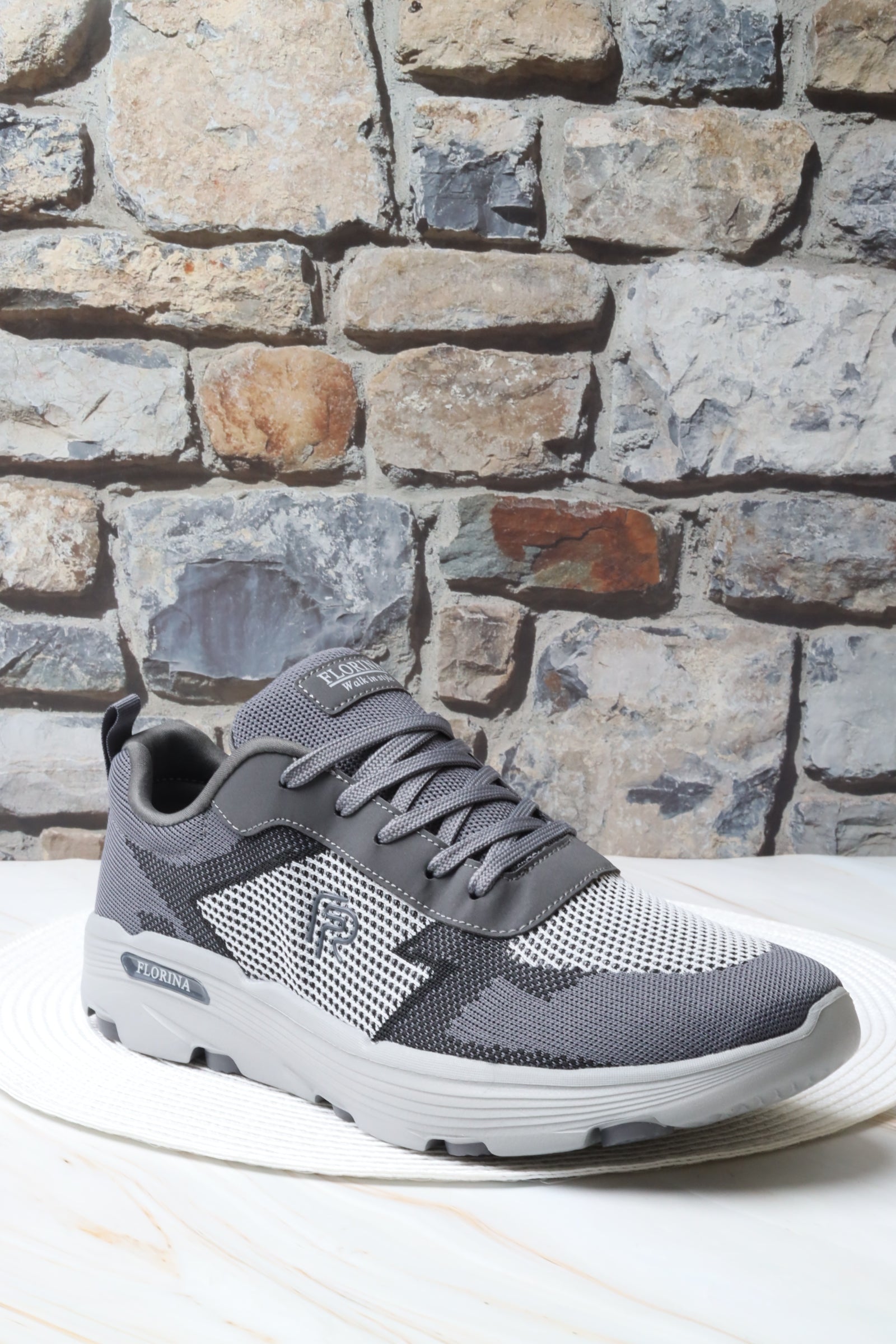 Sports shoes 158507