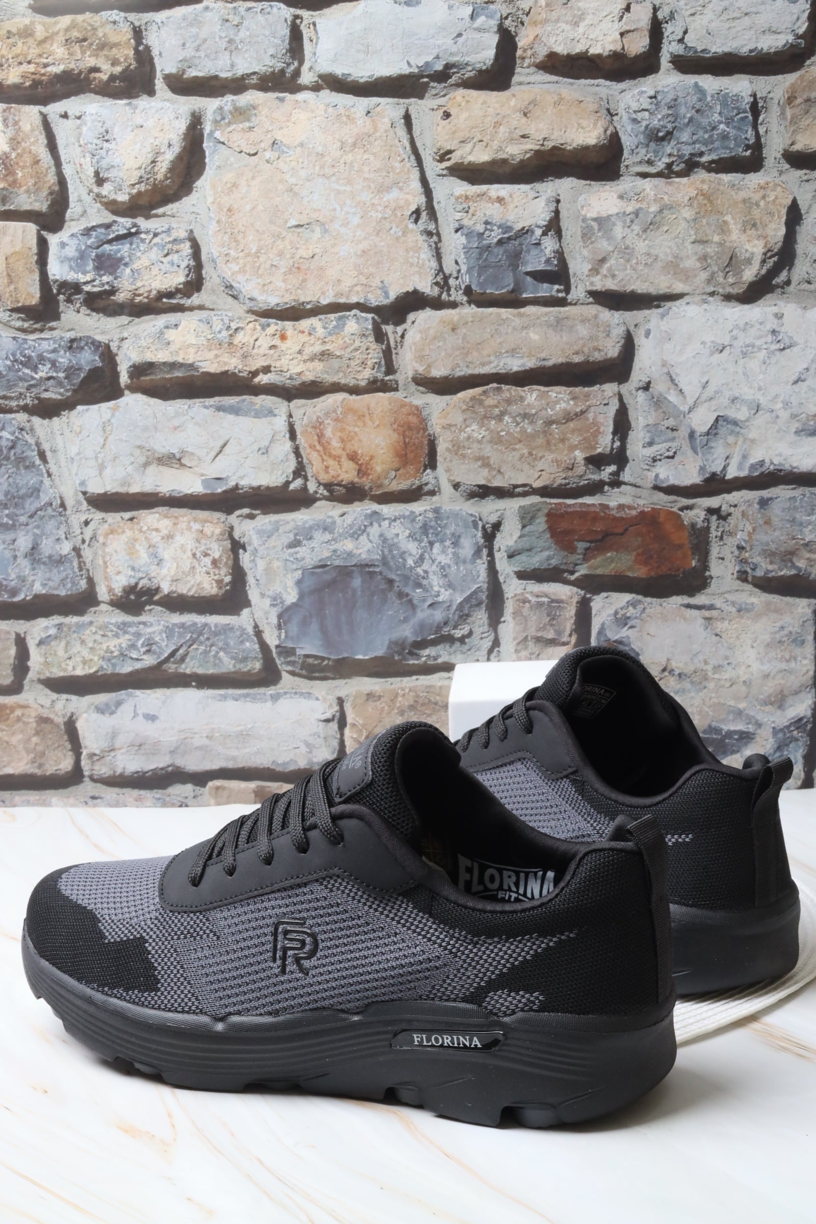 Sports shoes 158507