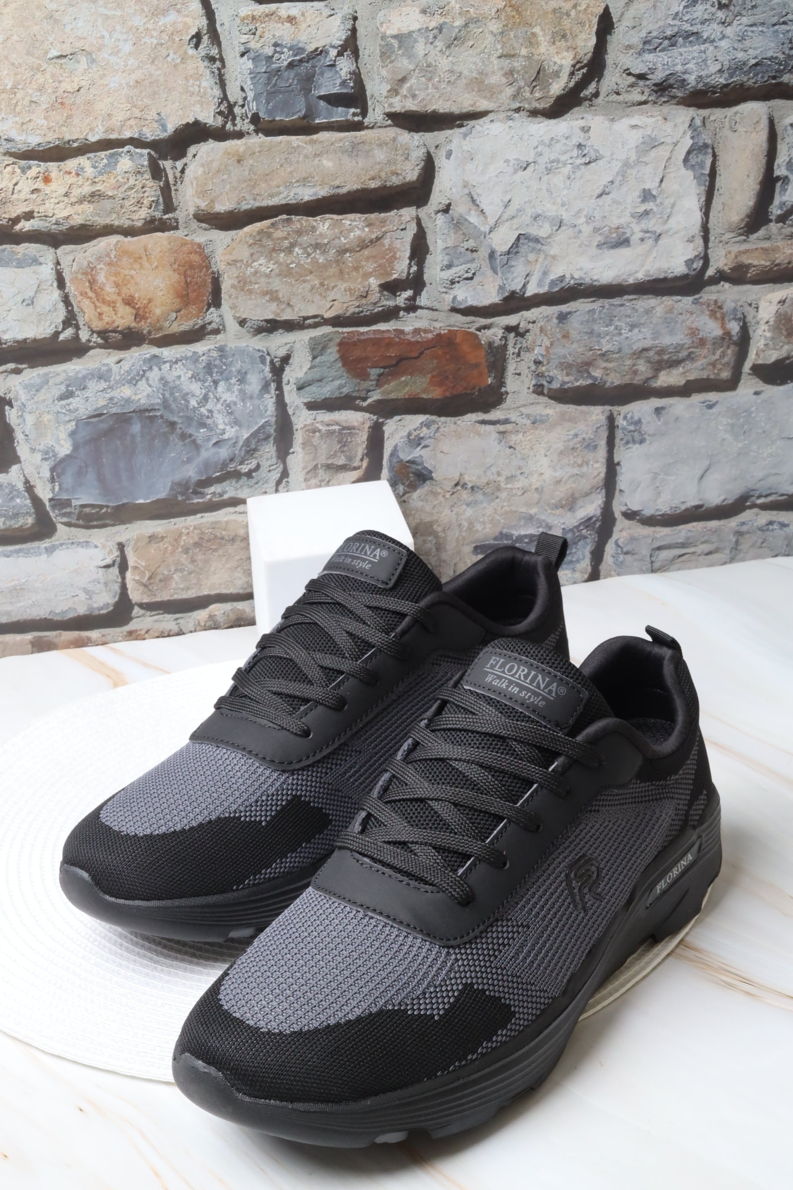 Sports shoes 158507