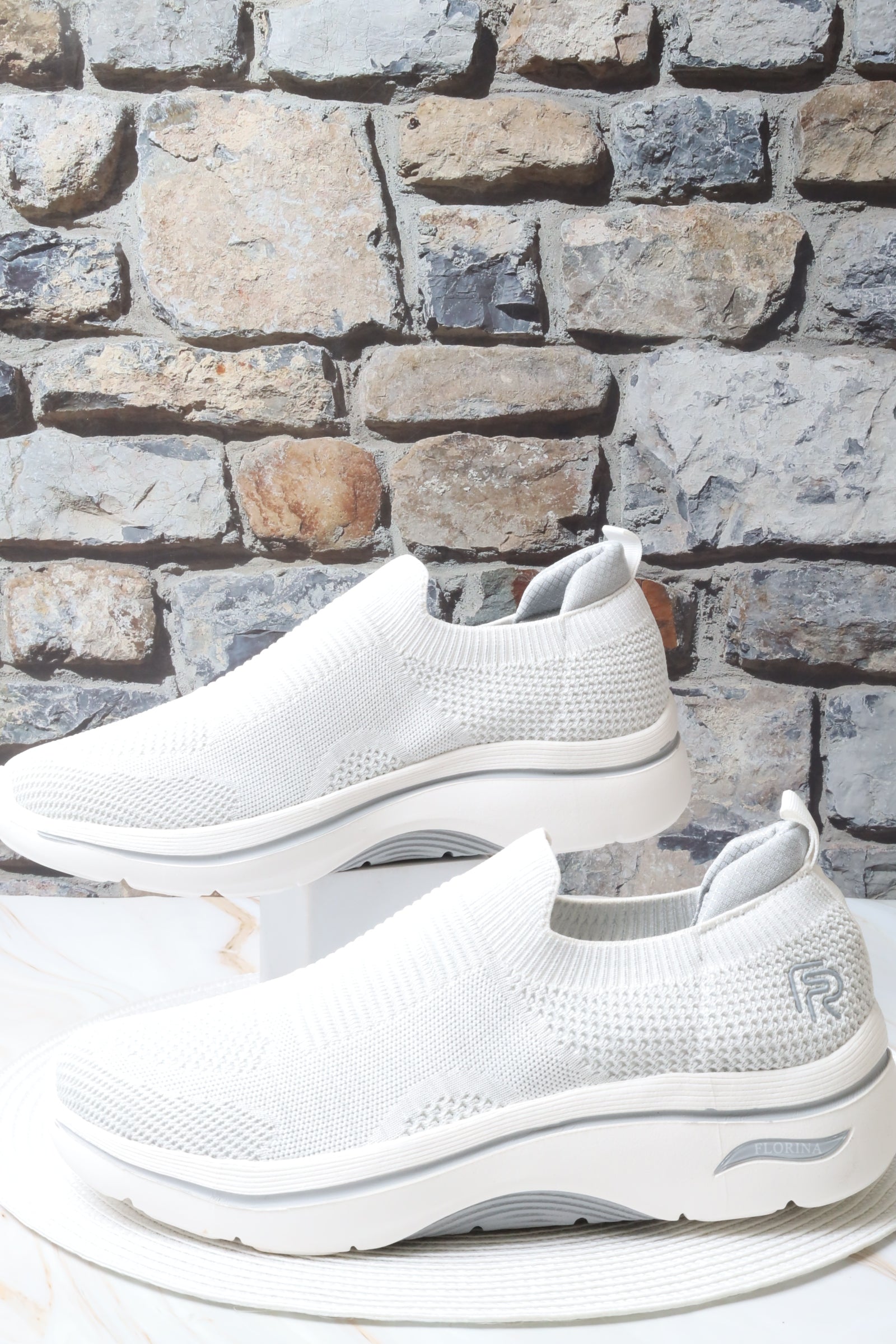 Sports shoes 158520