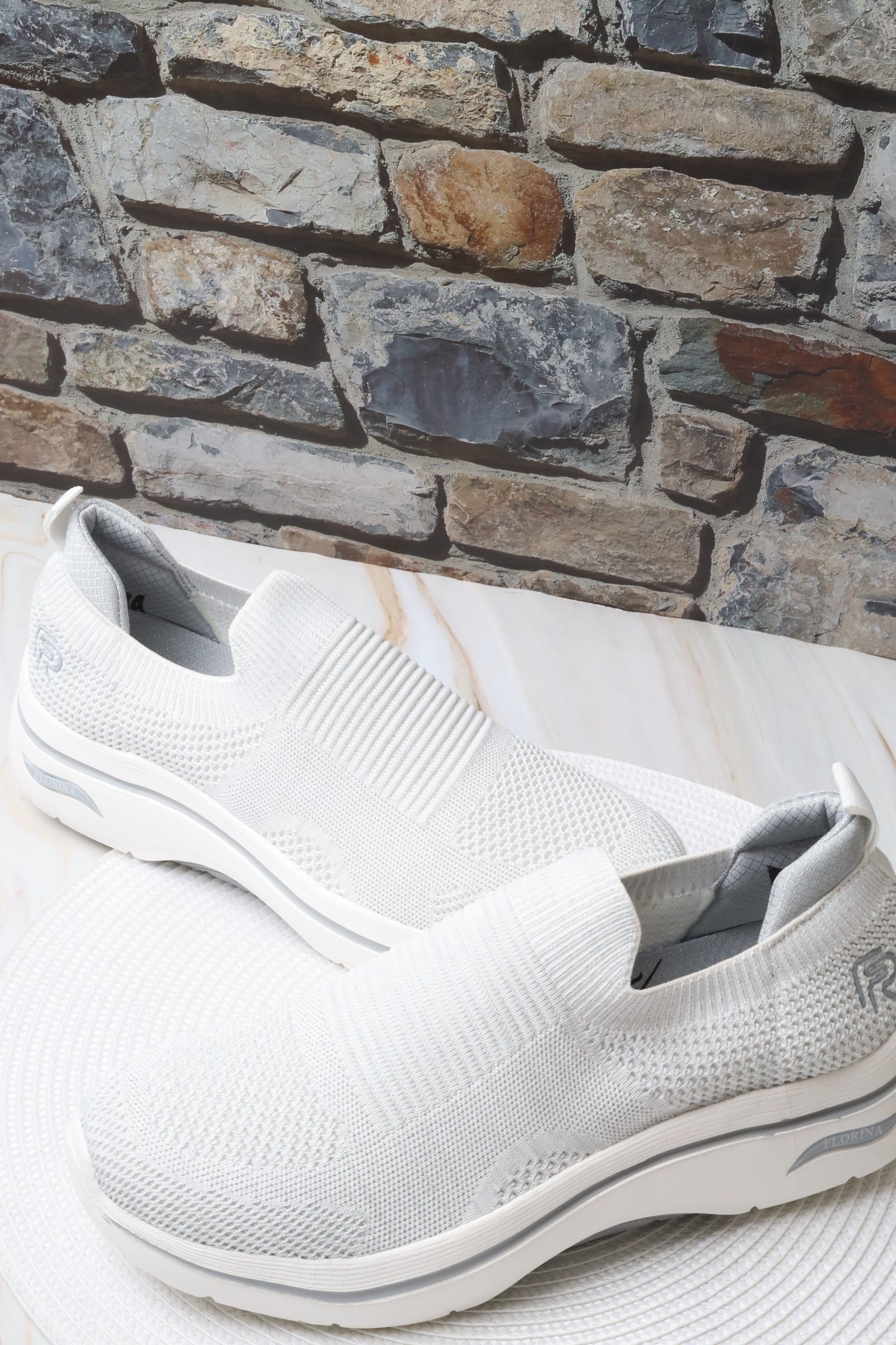 Sports shoes 158520