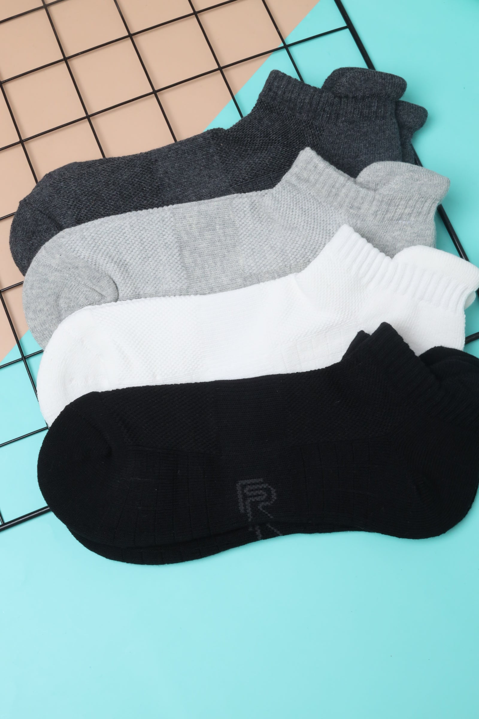96513 socks