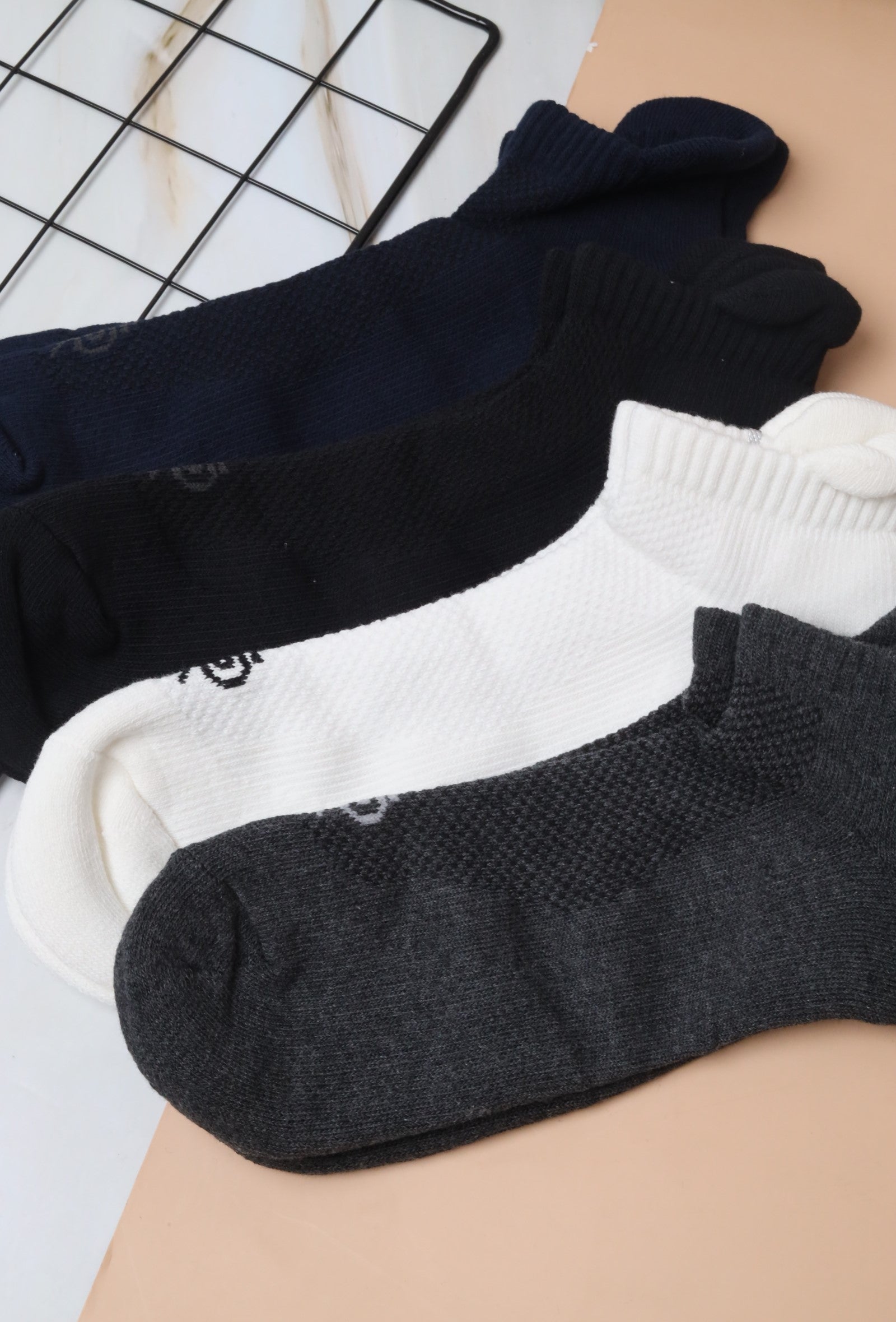 96516 socks