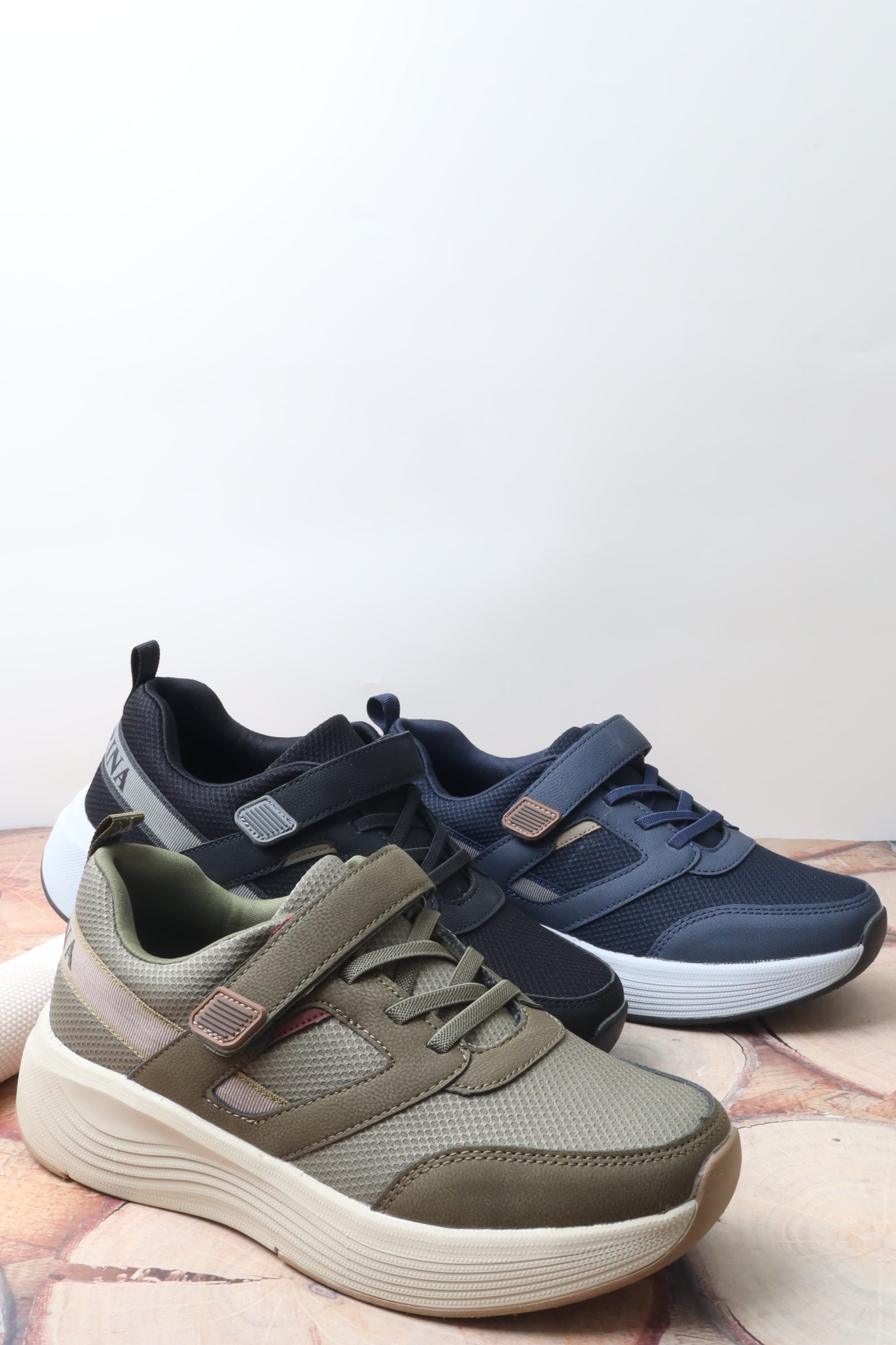 حذاء ولادي رياضي 38013