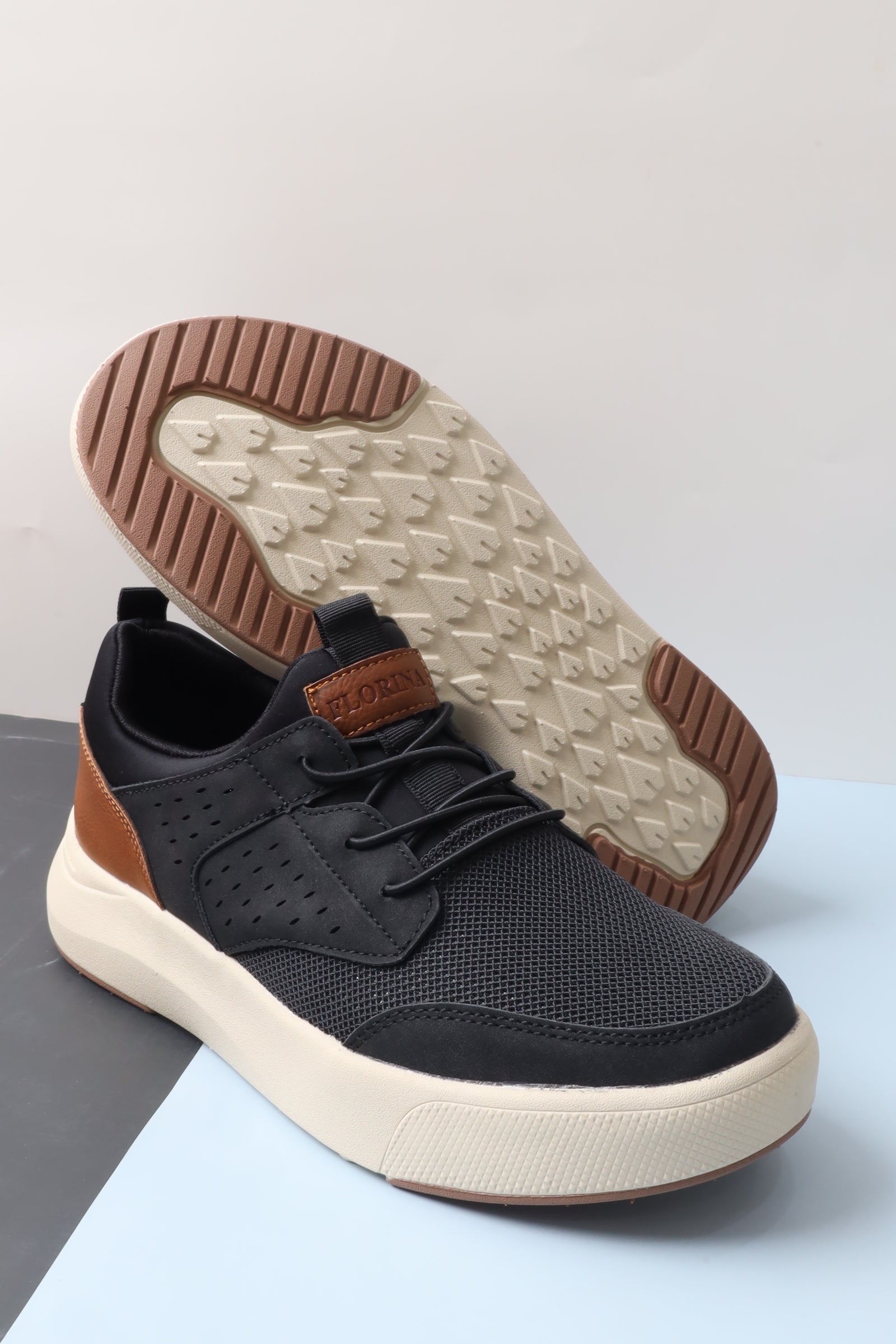 حذاء ولادي رياضي 38018