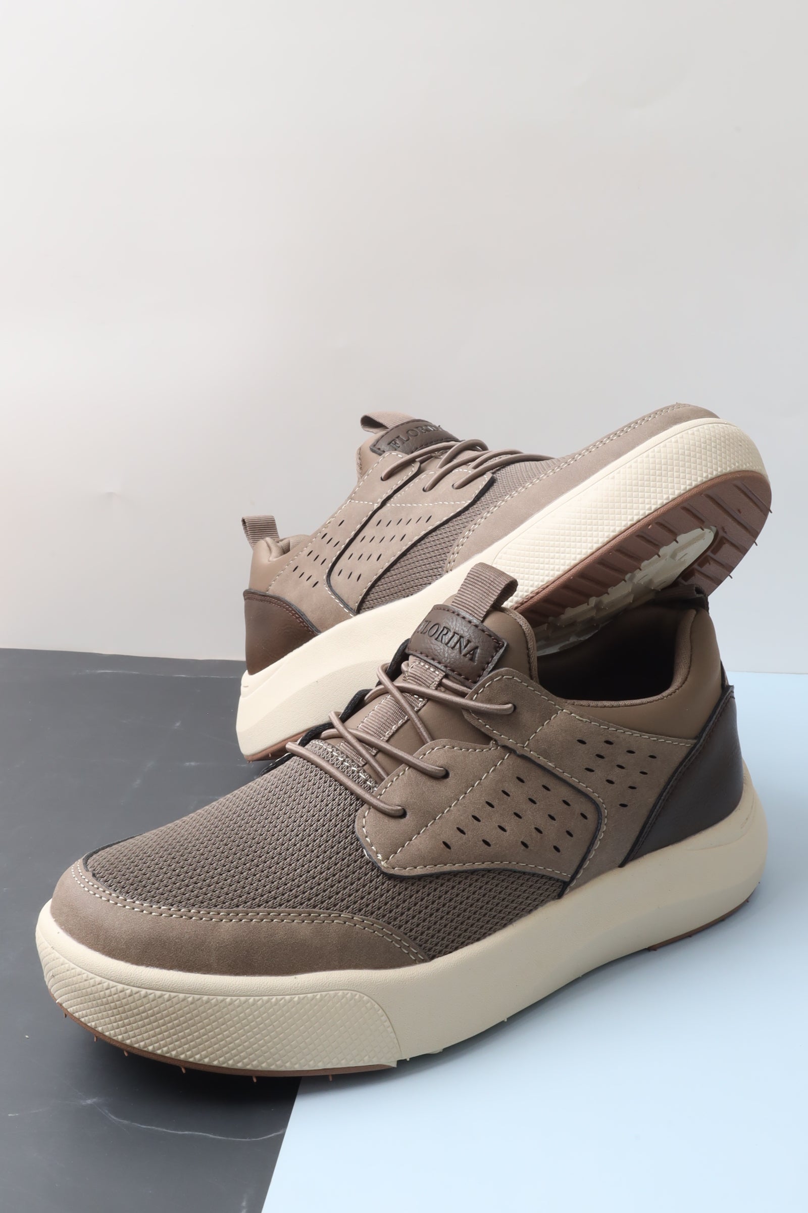 حذاء ولادي رياضي 38018