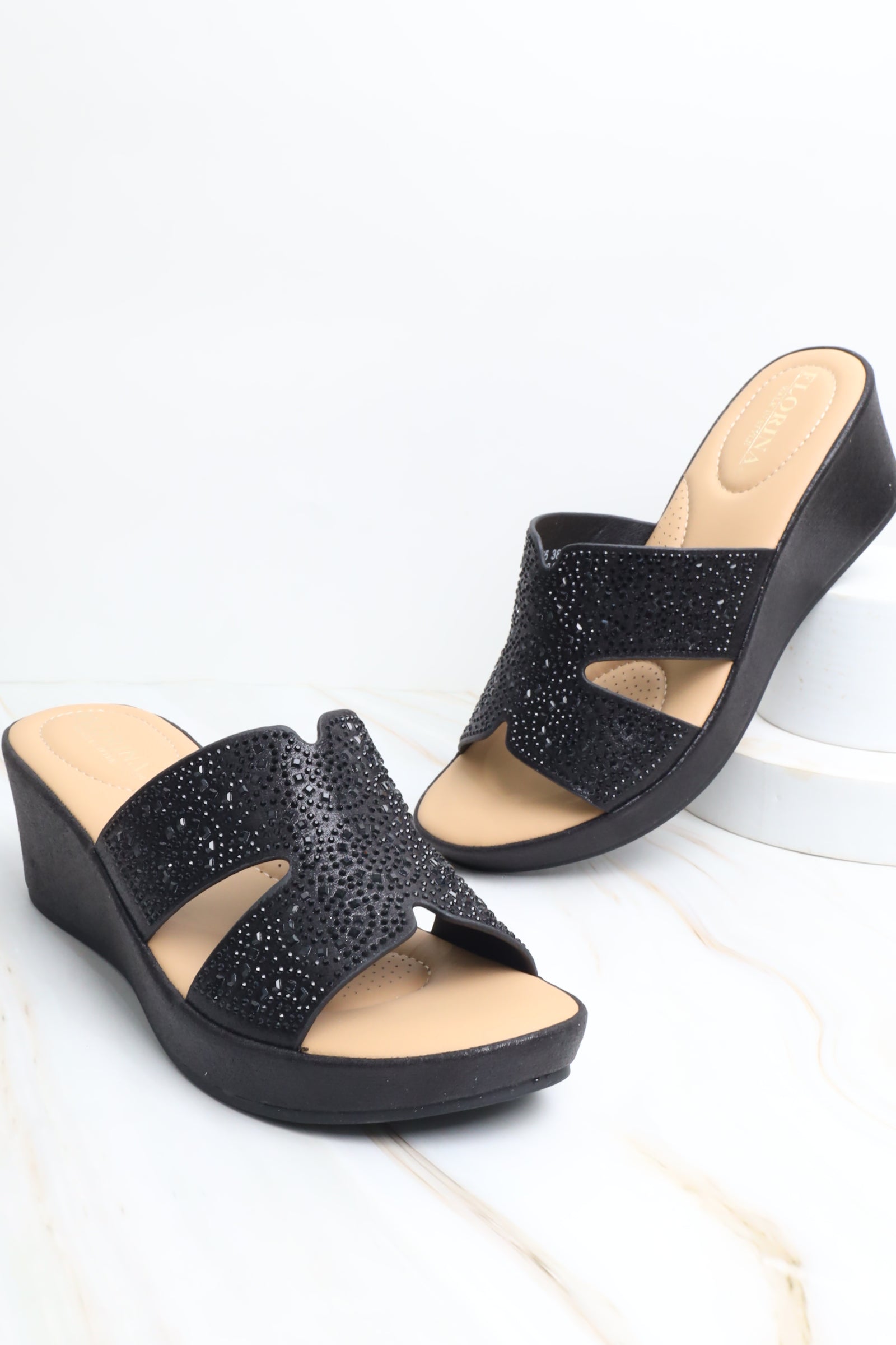 صندل نسائي 26025