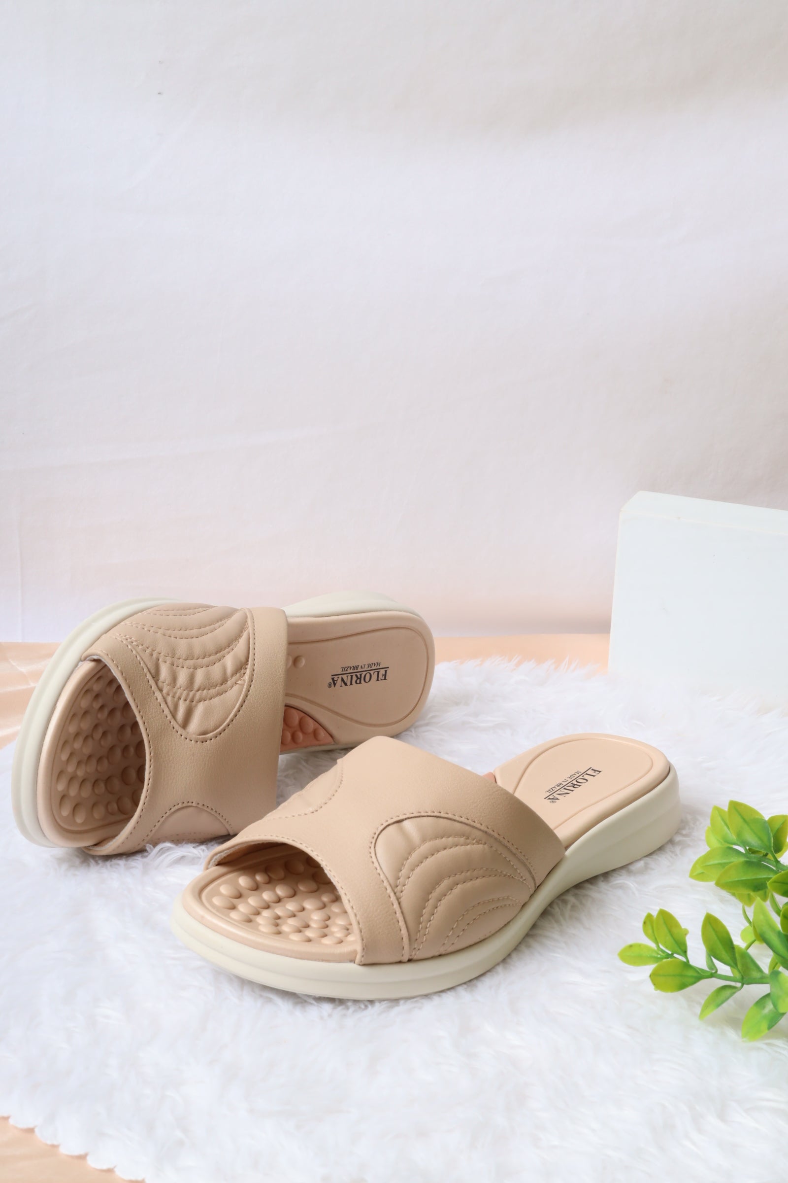 Flat sandal 99206