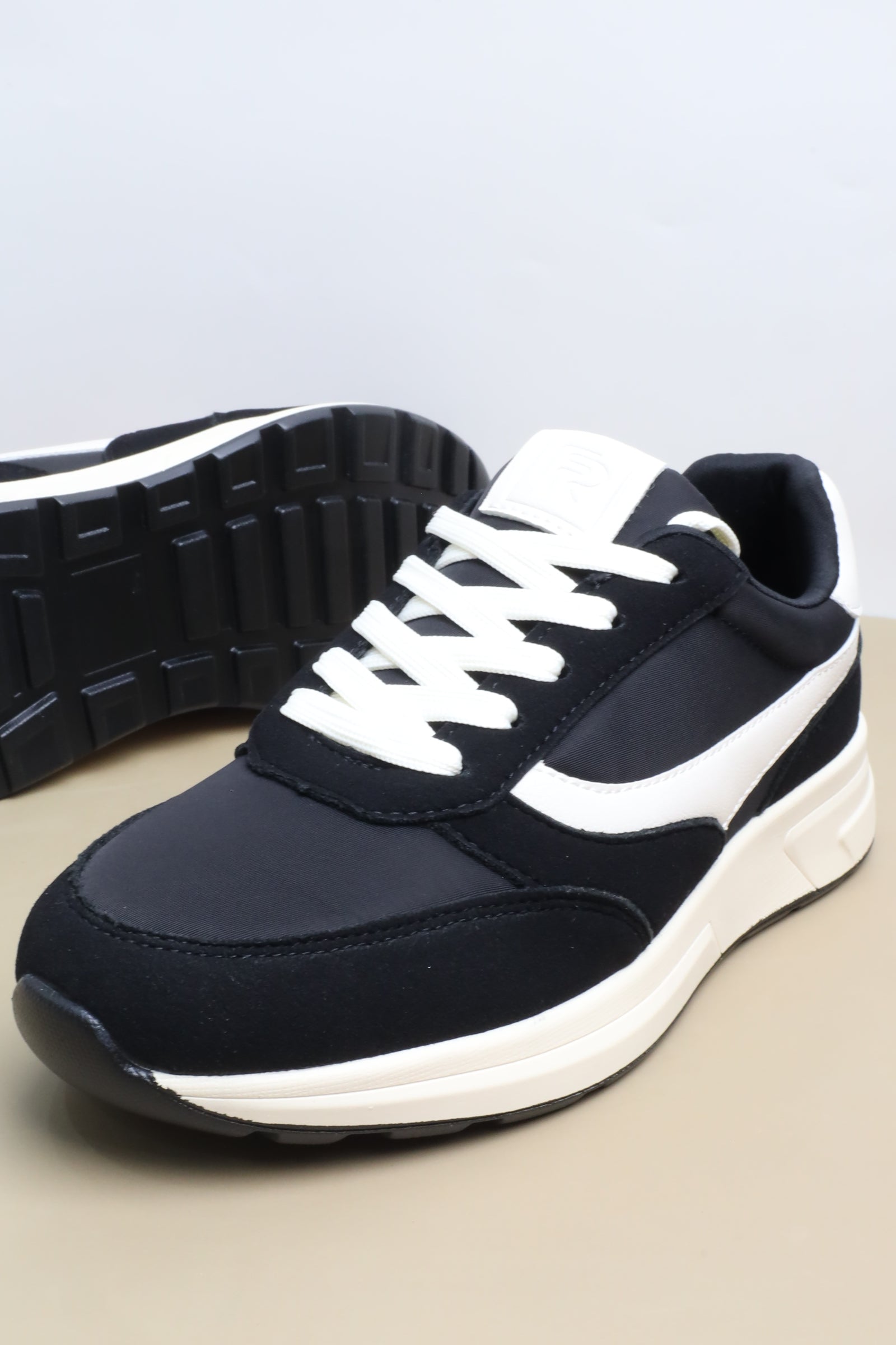 حذاء نسائي رياضي 126504