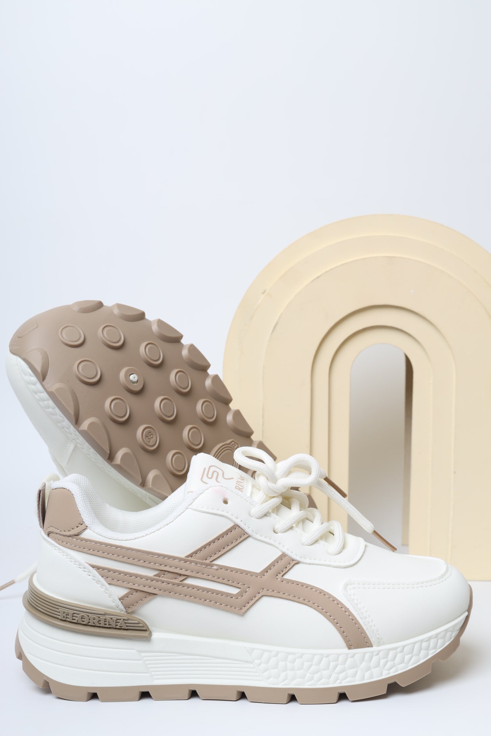 حذاء نسائي رياضي 11157