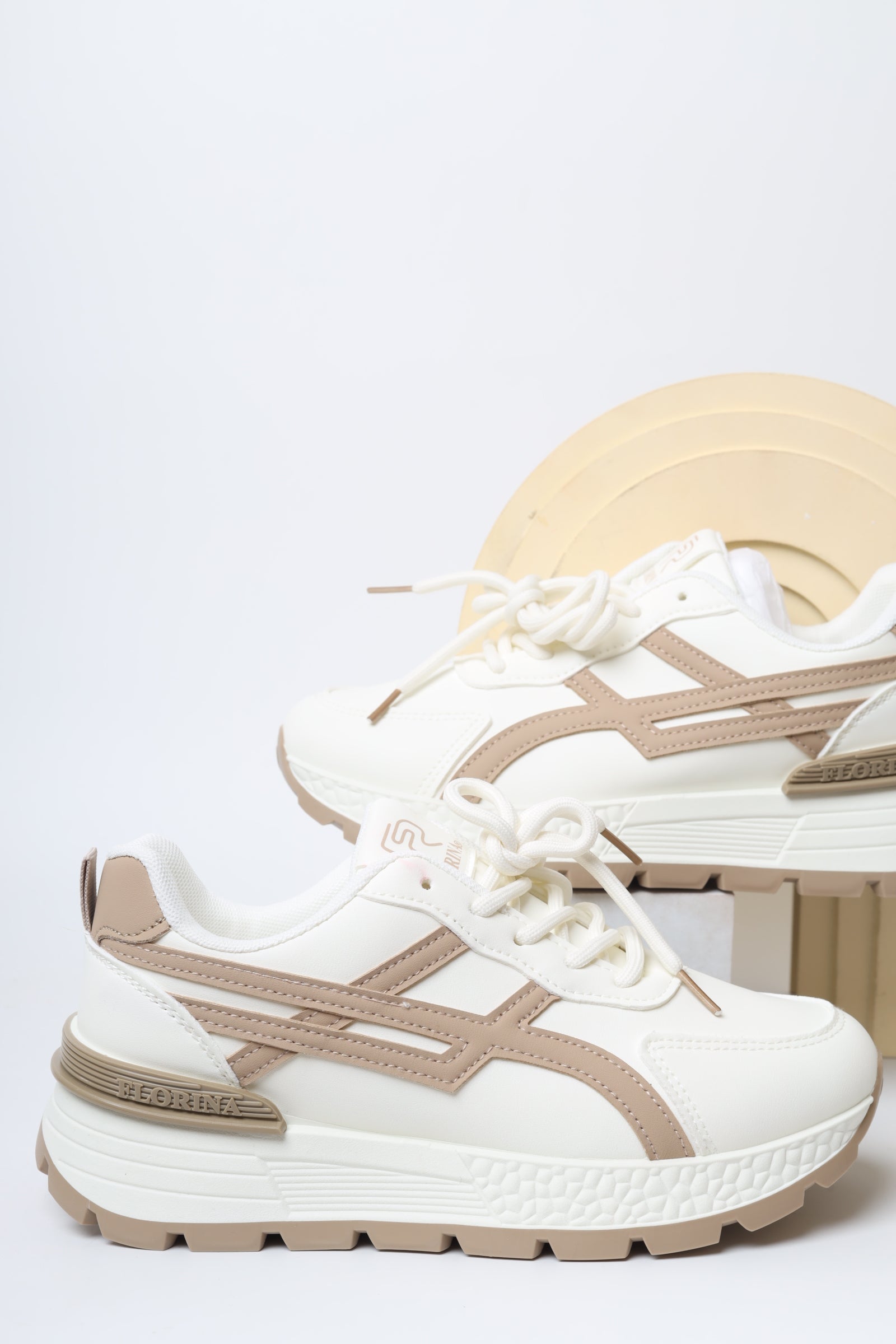 حذاء نسائي رياضي 11157