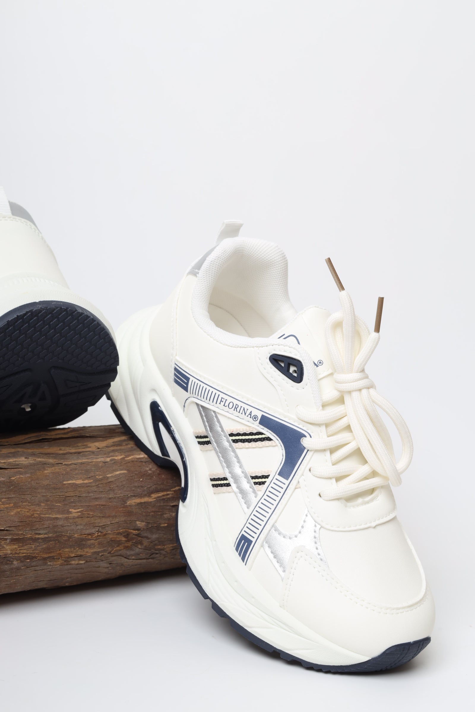 حذاء نسائي رياضي 11163