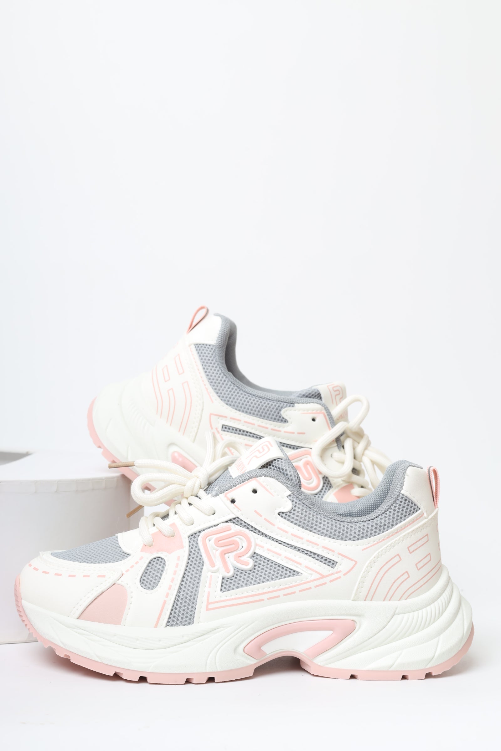 حذاء نسائي رياضي 11159