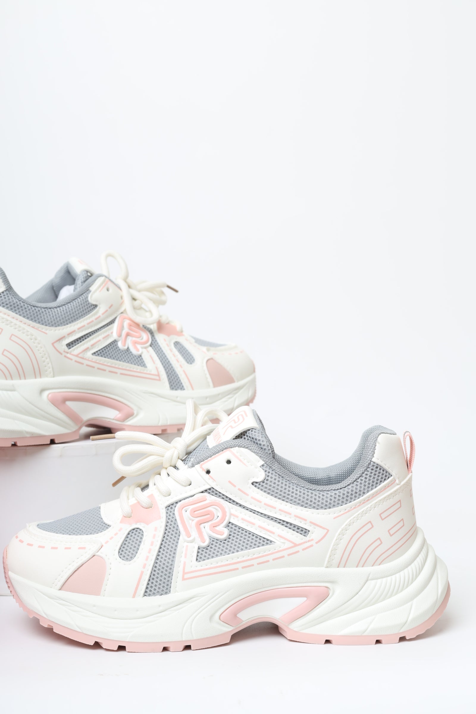 حذاء نسائي رياضي 11159