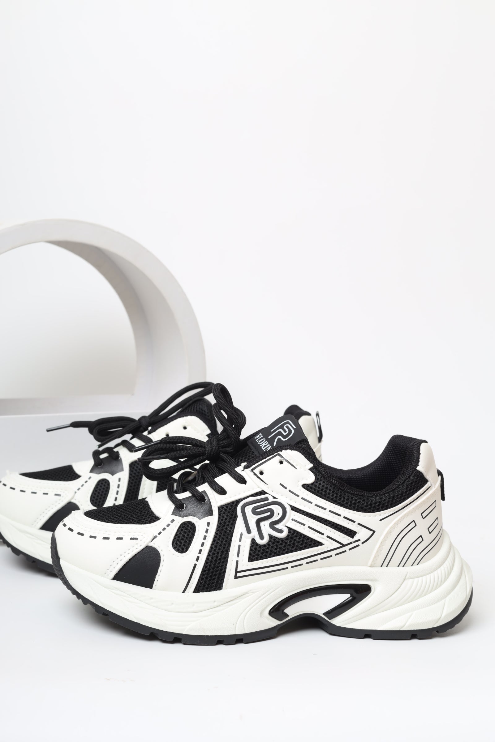 حذاء نسائي رياضي 11159