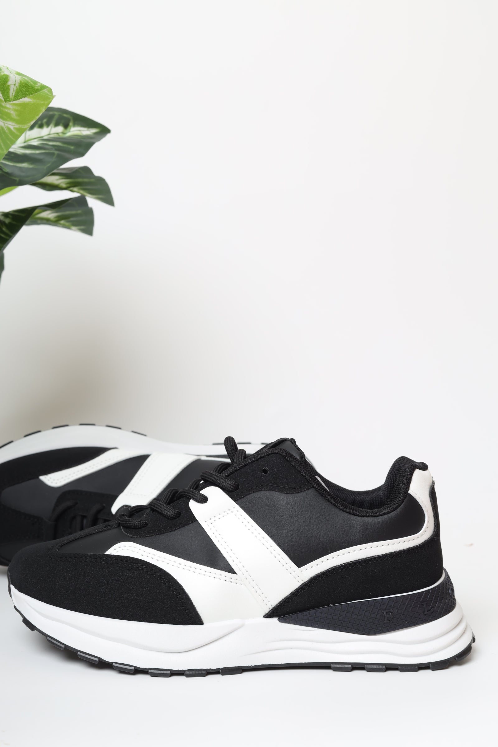 حذاء نسائي رياضي 11152