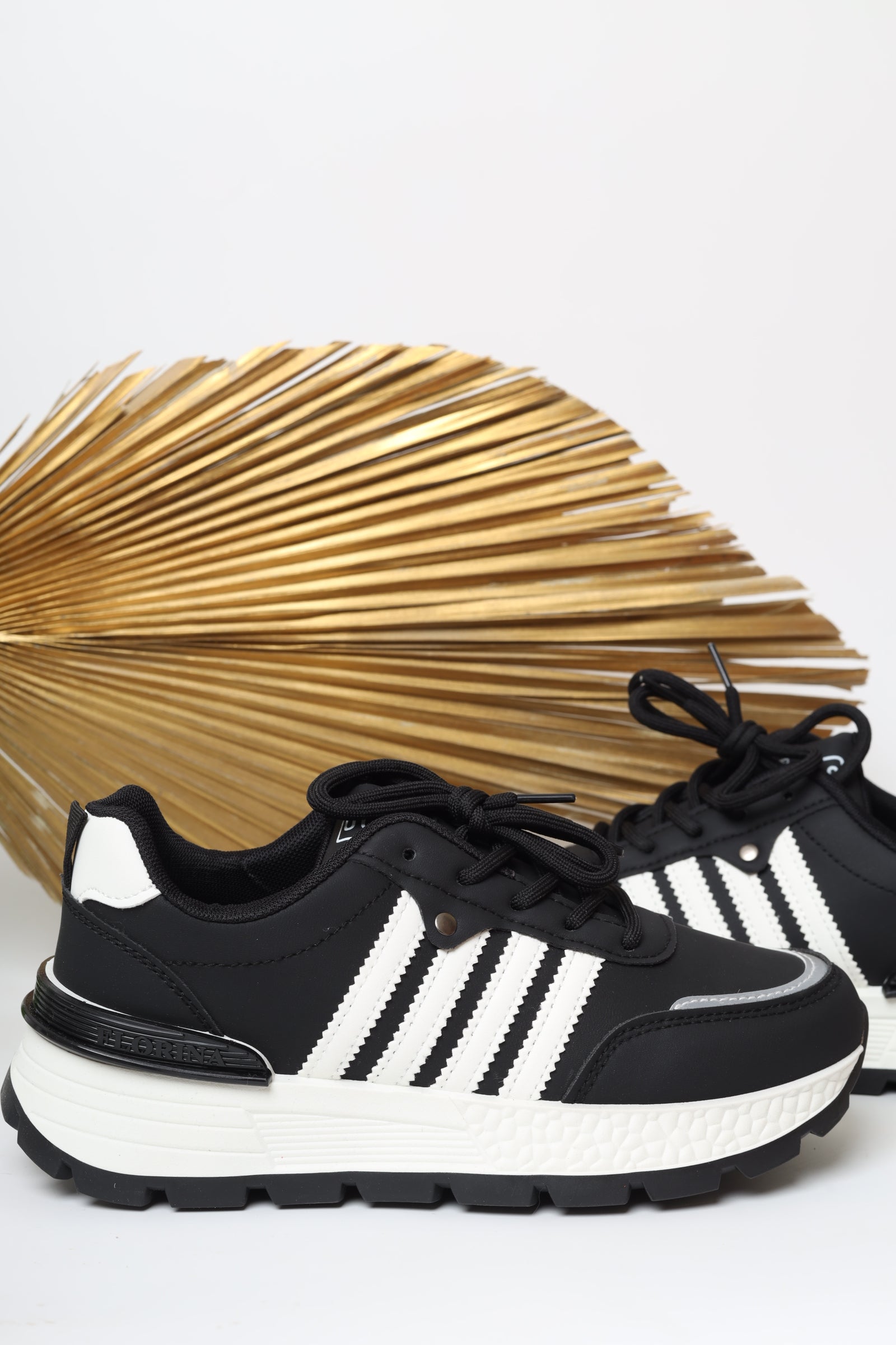 حذاء نسائي رياضي 11154